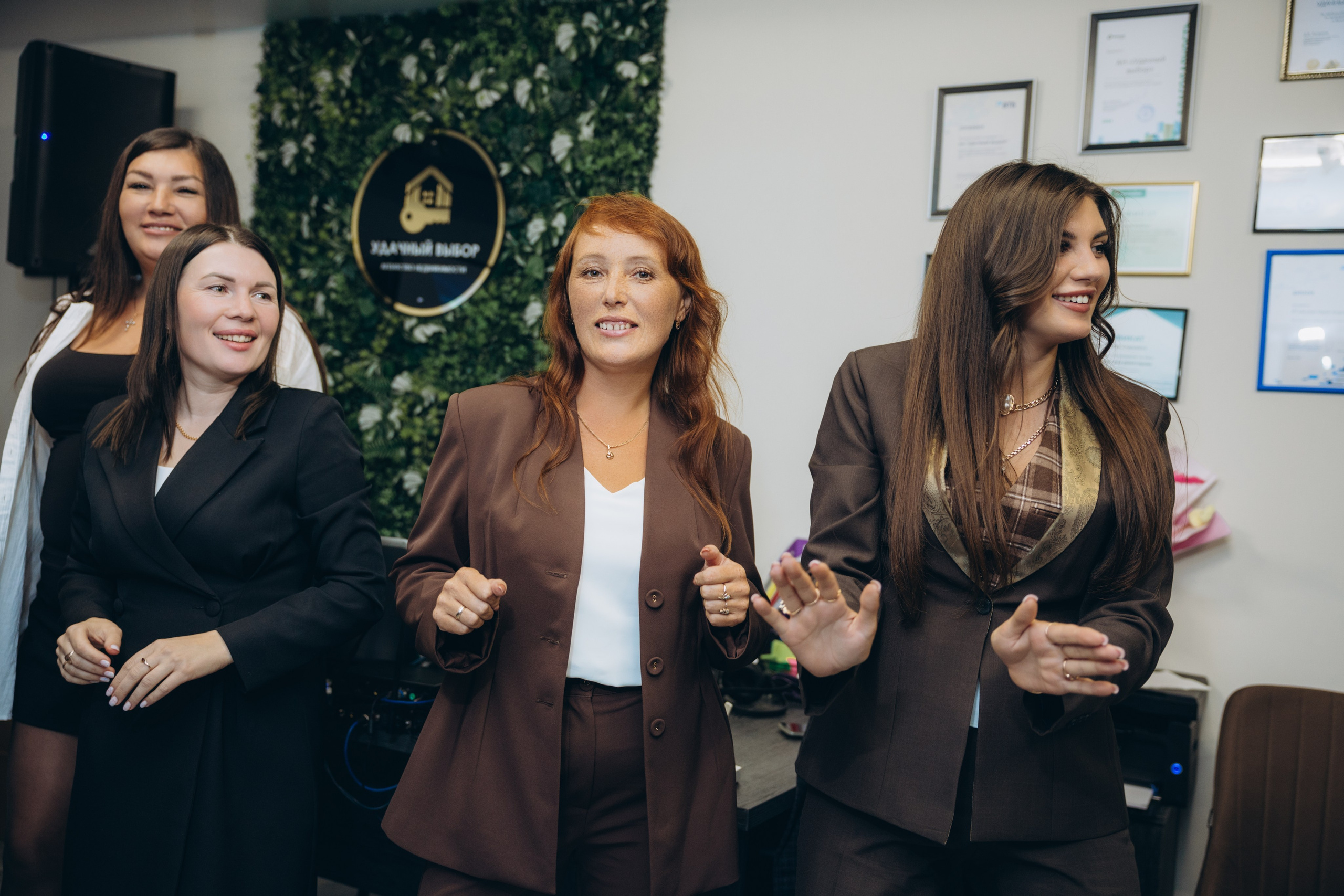 2 года компании «Удачный выбор». Свадебный, семейный фотограф в Иркутске Светлана Макаричева