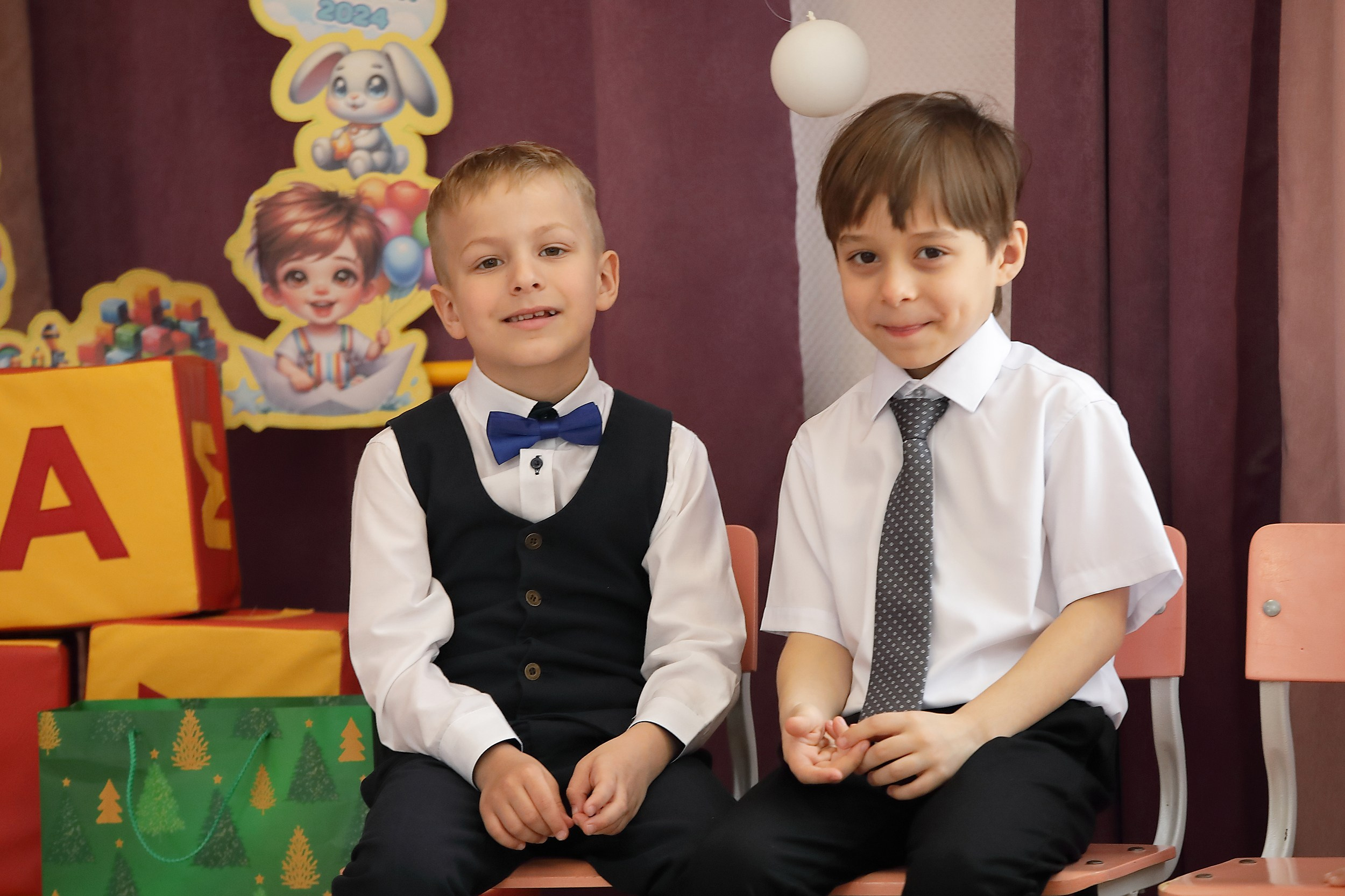 Фотосессия выпускного в детском саду. Свадебный и семейный фотограф и видеограф в Екатеринбурге Полянские Тимур и Анастасия