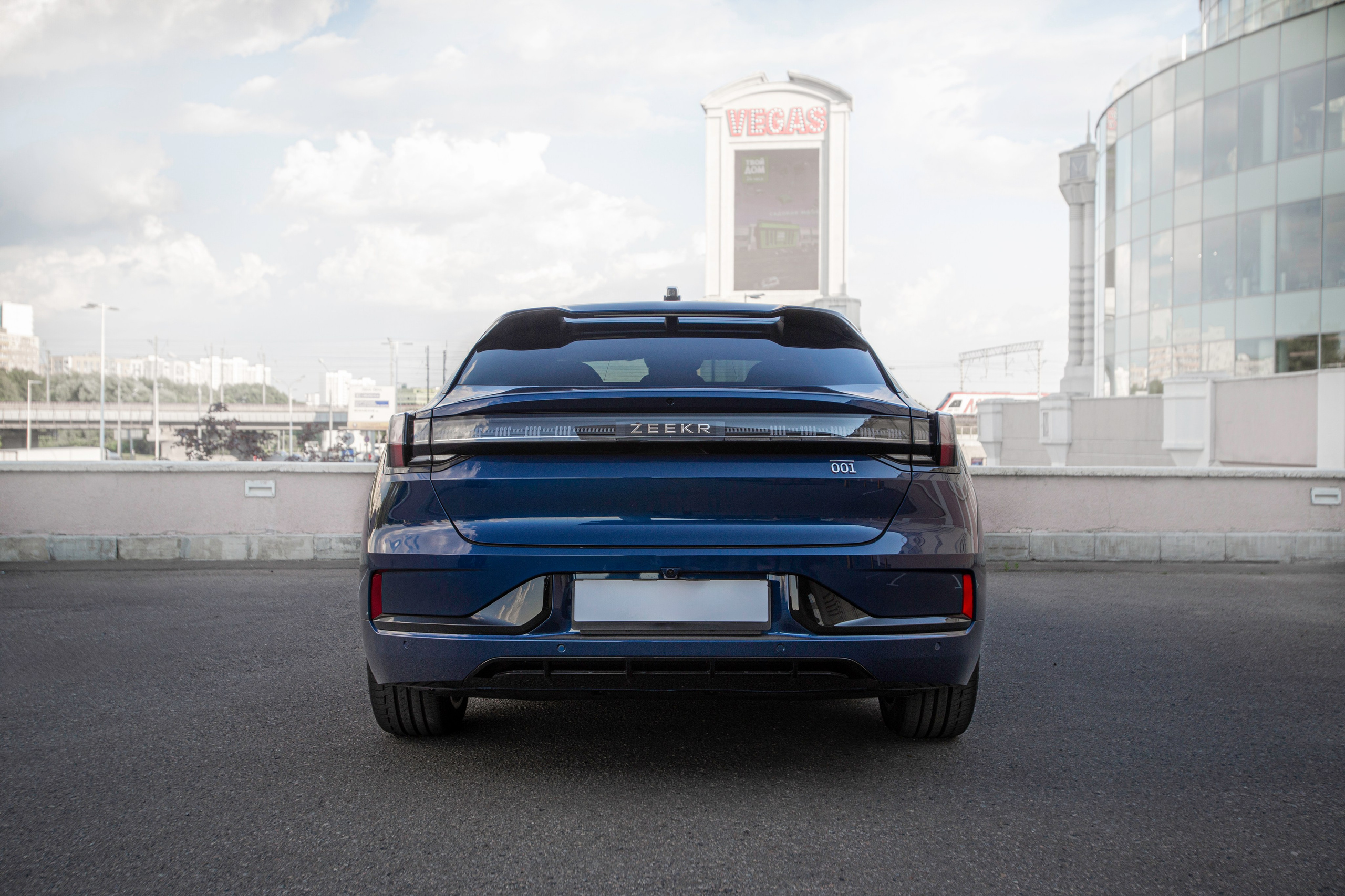 Zeekr 001. Автомобильный фотограф в Москве Андрей Емельянов