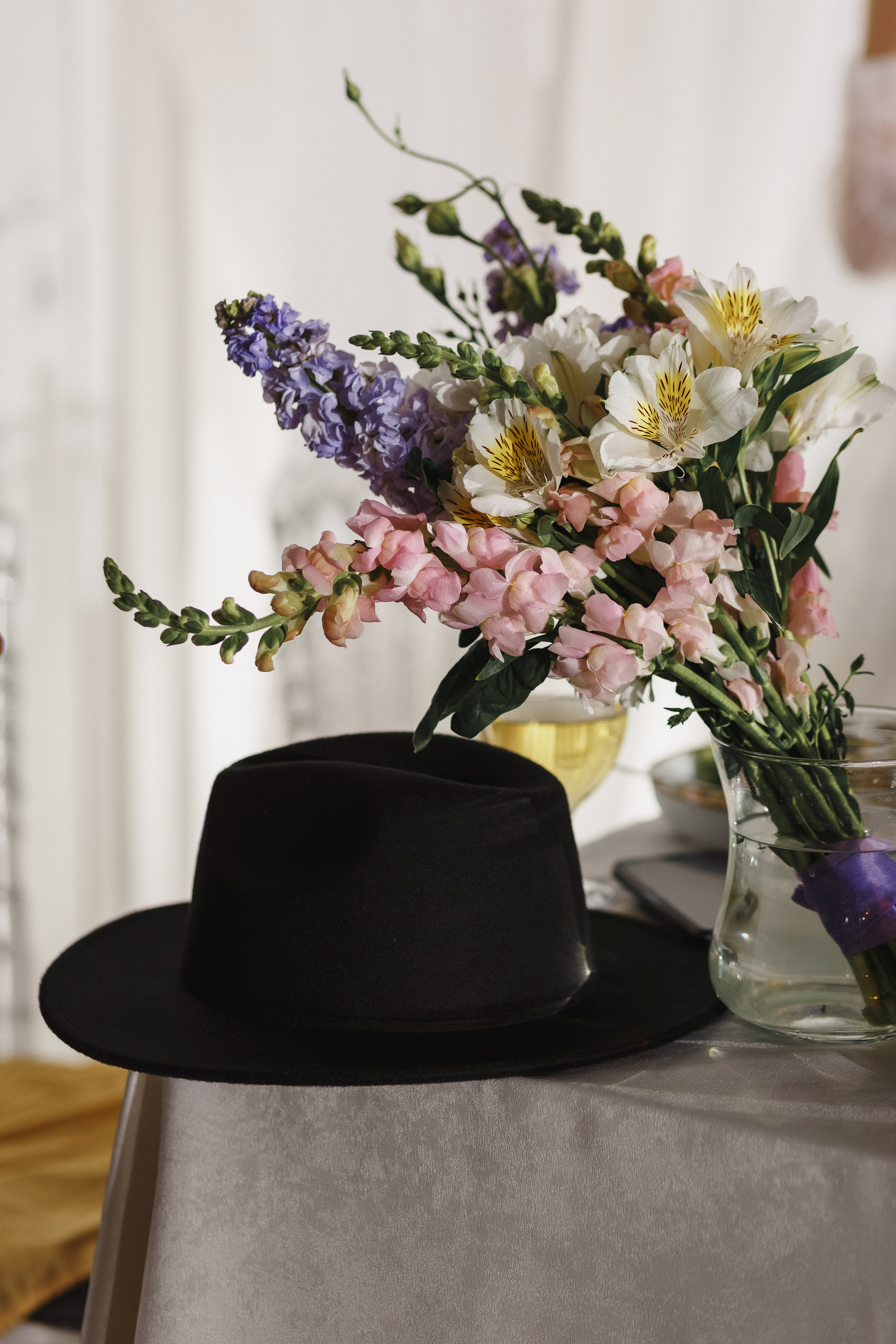 Свадебная фотосессия Михаила и Валерии на Чеховской набережной. Свадебный и семейный фотограф в Таганроге Бакарюк Антон