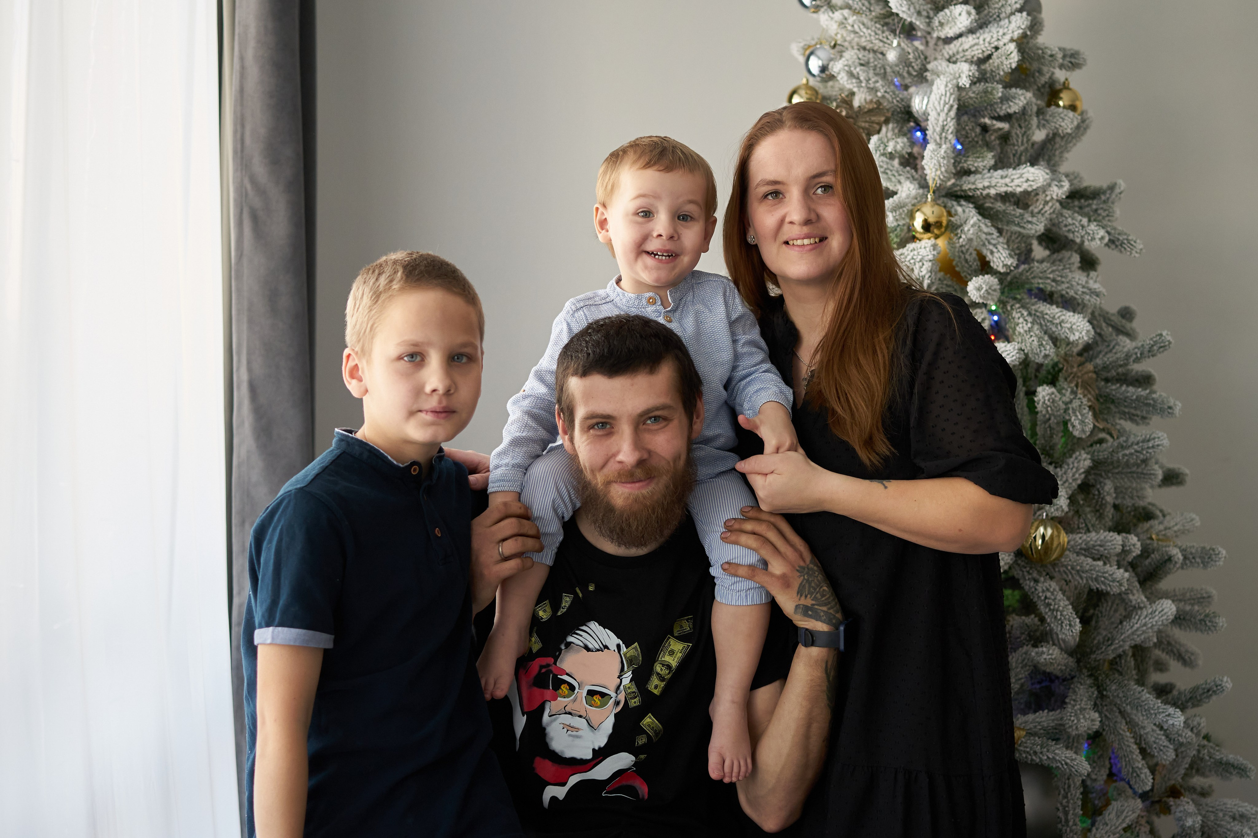 Семейная фотосессия дома. Фотограф Екатеринбург Кокшарова Александра