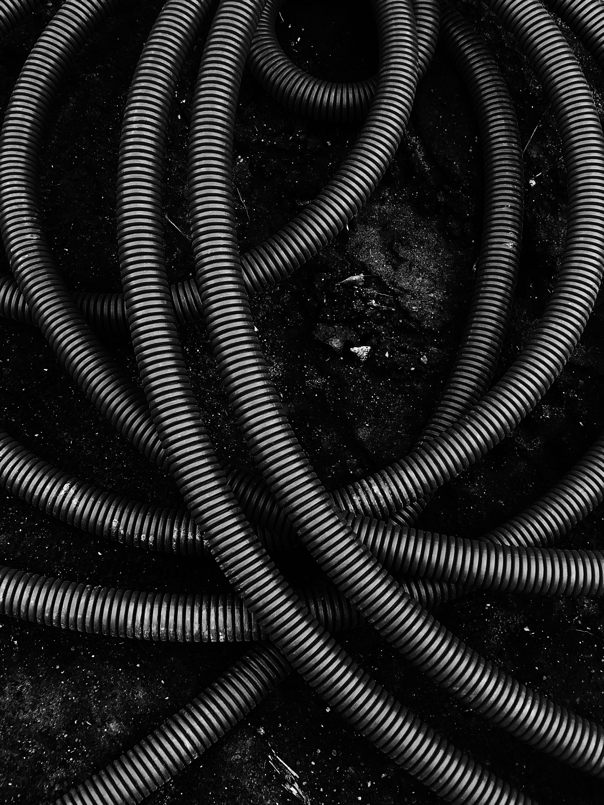 Современная концептуальная фотография о теле, уязвимости и идентичности. Визуальная практика на стиле честности, пост-иронии и искусства.Рекламная фотография, Концептуальная фотография, Современный художник, Психология, Коммерческий фотограф, Репортажный фотограф, Стрит фотография, Арт, Сюрреализм, Мобильная фотография, Снято на айфон, Дима Бурза