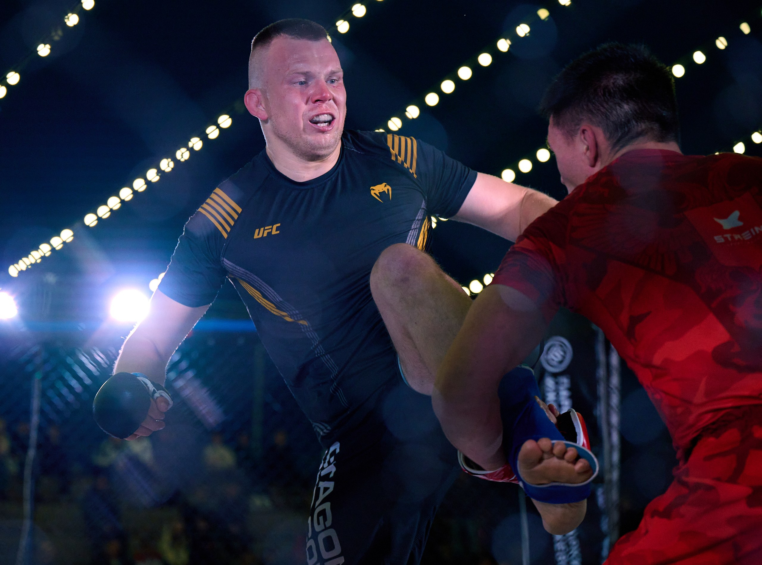 ММА. Битва на Иже-4. Спортивный репортажный фотограф в Ижевске Сергей Мерзляков