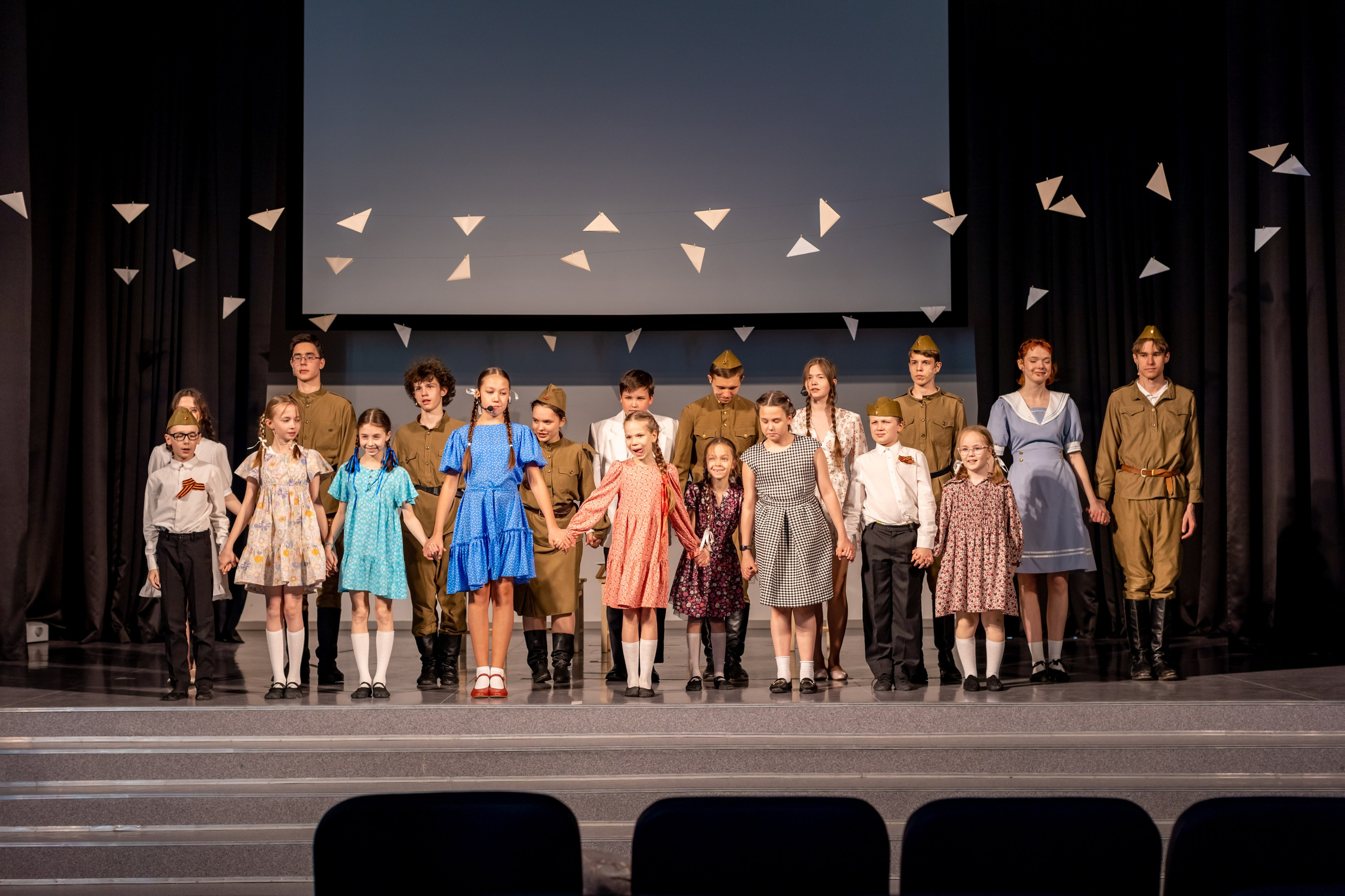 Гимназия 17 Письма с фронта. Семейный и детский фотограф в Перми Ася Леонтьева