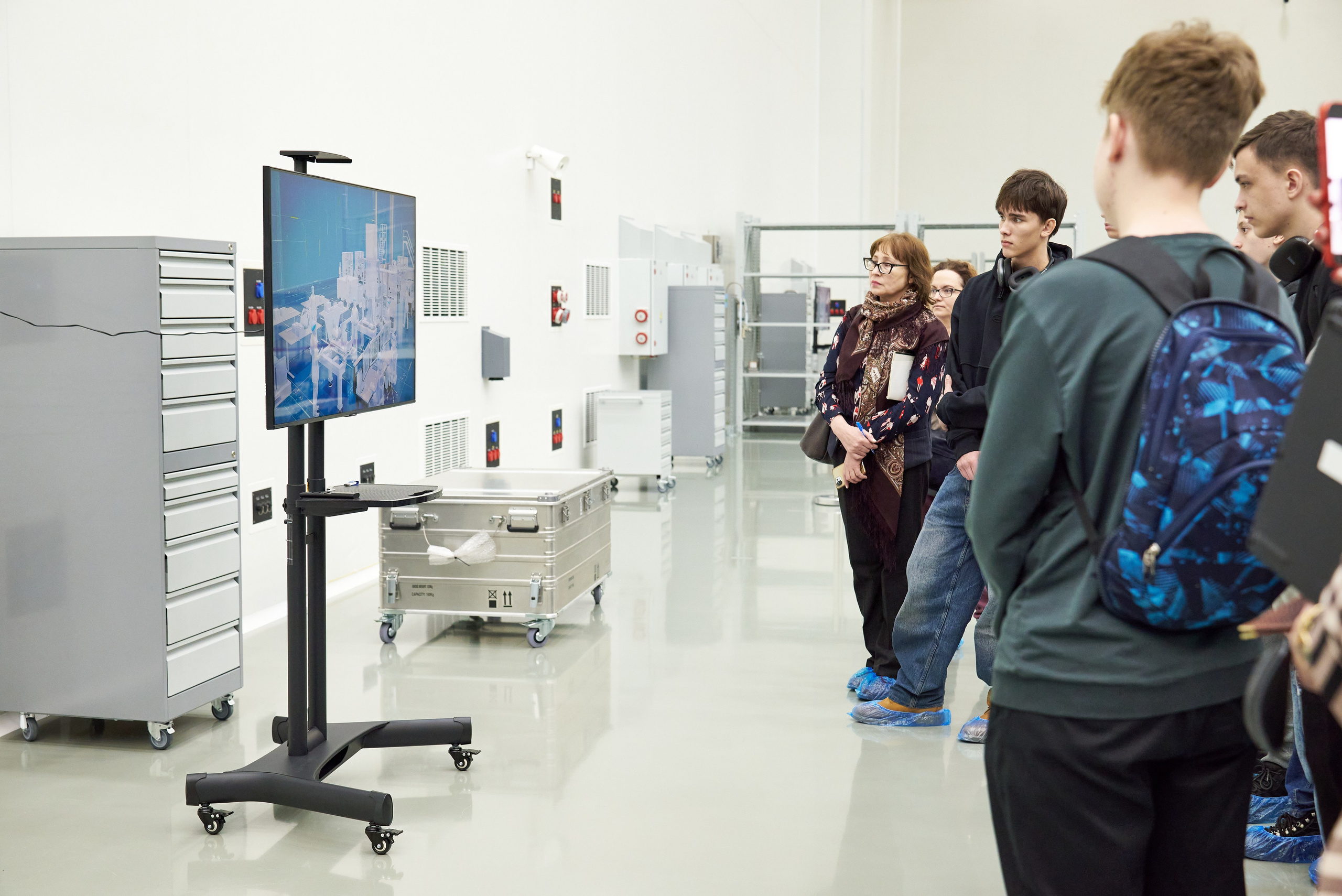 Экскурсия в «Газпром Космические системы». Фотограф Щёлково