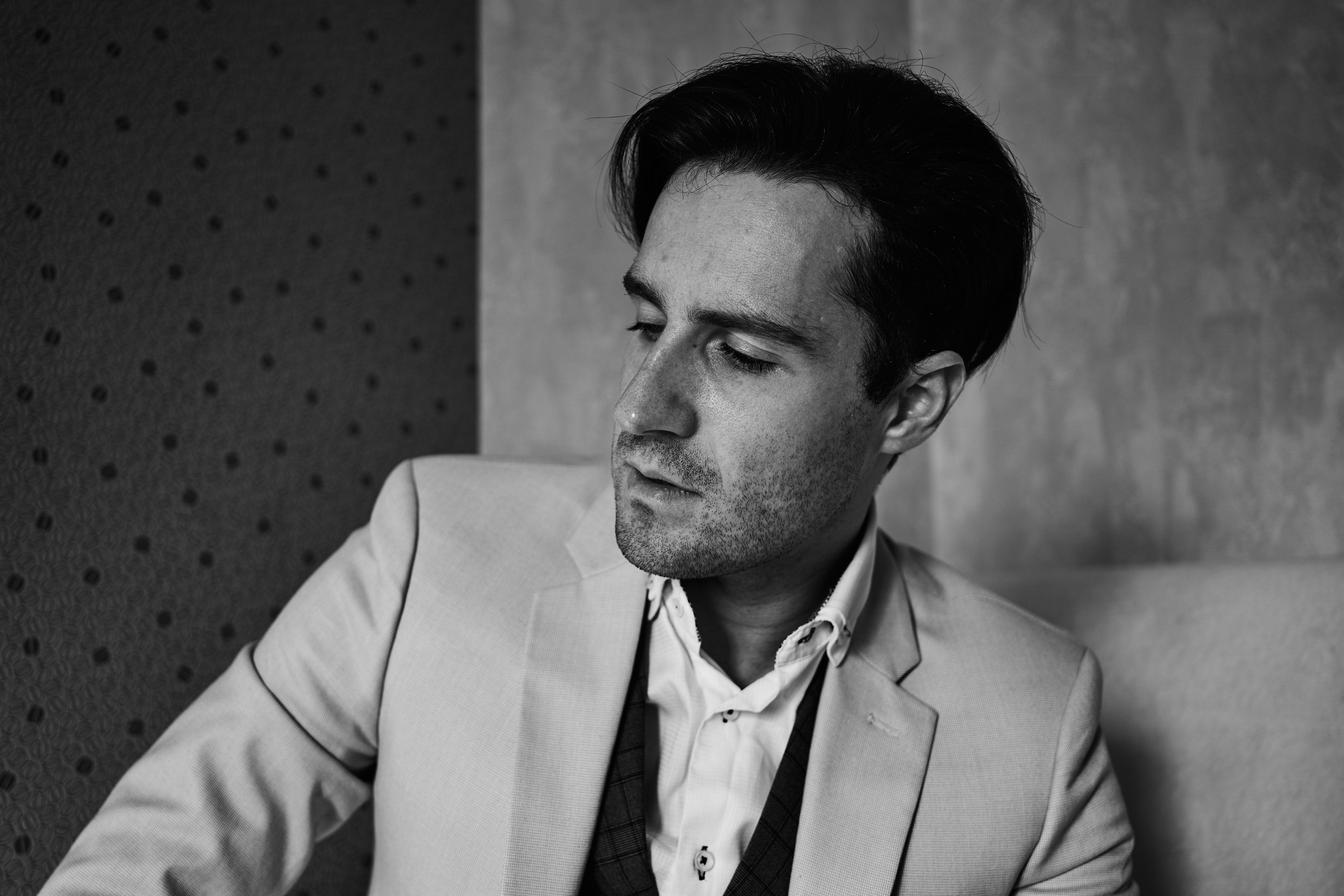 Михаил: имиджевая съёмка в квартире. Фотограф в Москве Анастасия Баева