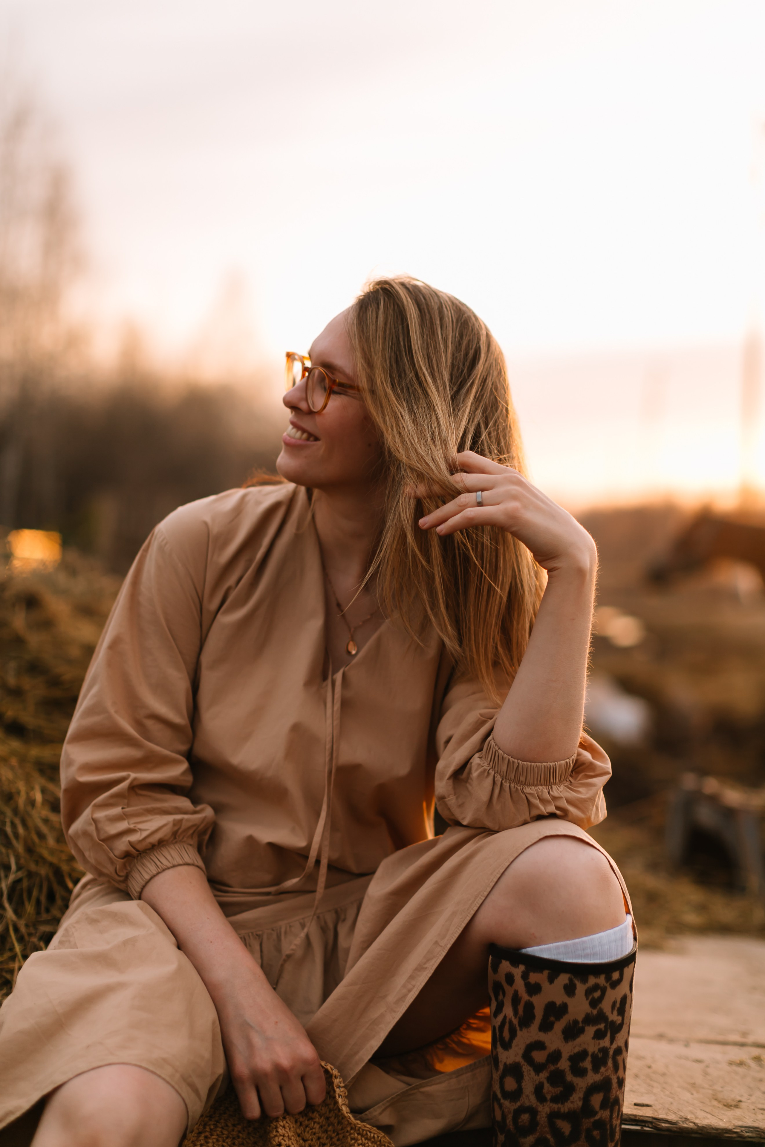 алёна малахова фотограф новосибирск семейный детский домашняя фотосессия в новосибирске день рождения репортажная съёмка фотосессия с лошадьми на конюшне деревня алтай  на природе фотосессия в детском саду мама и сын предложение руки и сердца идея  помолвка фотосессия берег закат детский день рождения годик торт аниматор лофт игровая продолжение следует prodoljenie_sleduet_  корпоратив тимбилдинг первоклашка линейка  контент  бизнес портрет