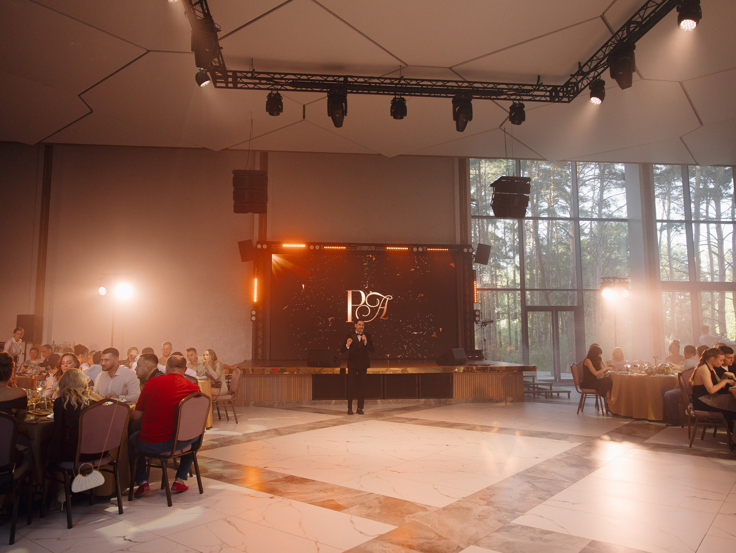 РОМАН И АНАСТАСИЯ, ПАРК СИТИ, MARY WHITE. Свадебный и индивидуальный фотограф в Челябинске Евгения Негодяева