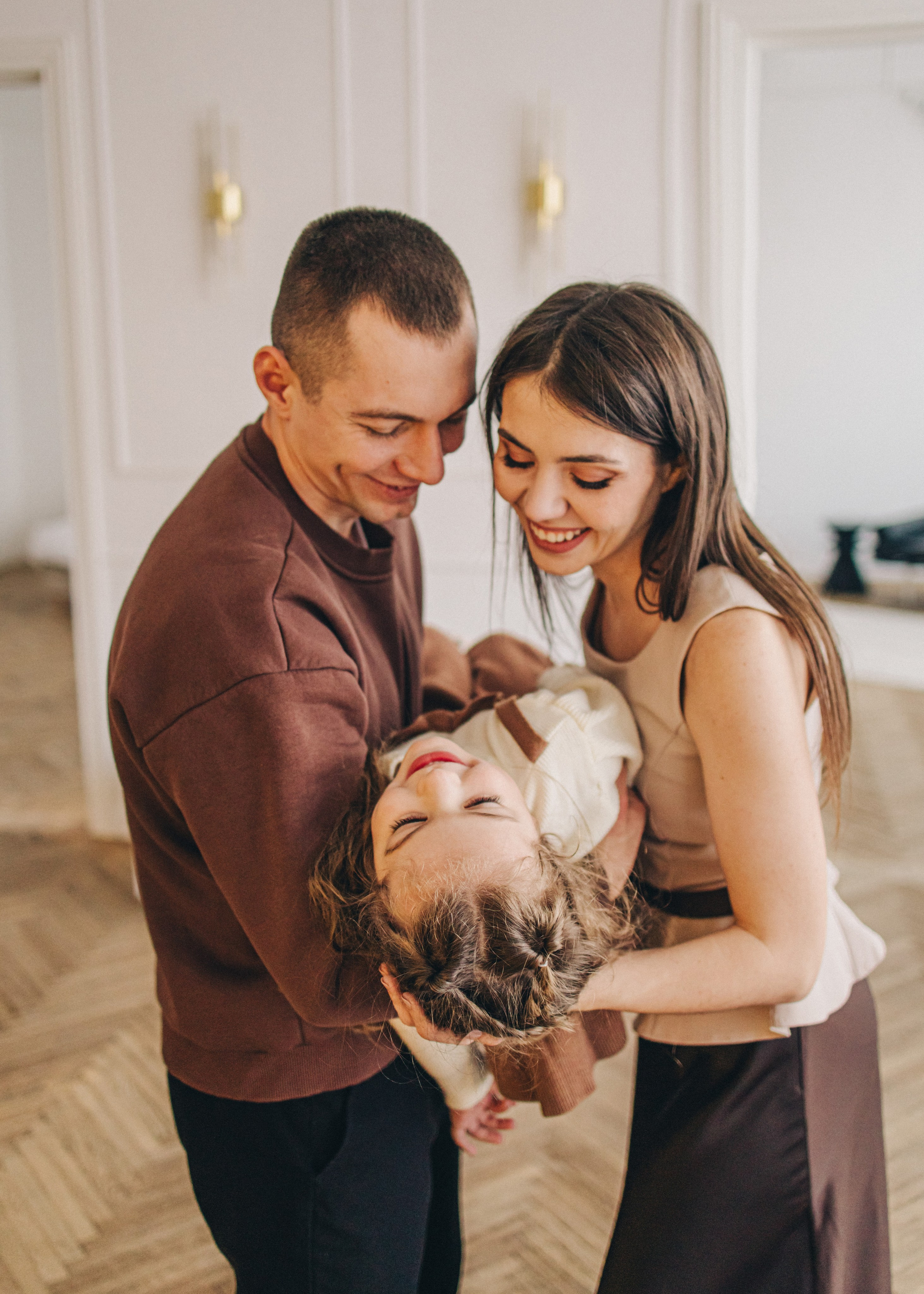 Яна, Сергей и Мирошка. Семейный фотограф В Москве Александра Дейкун