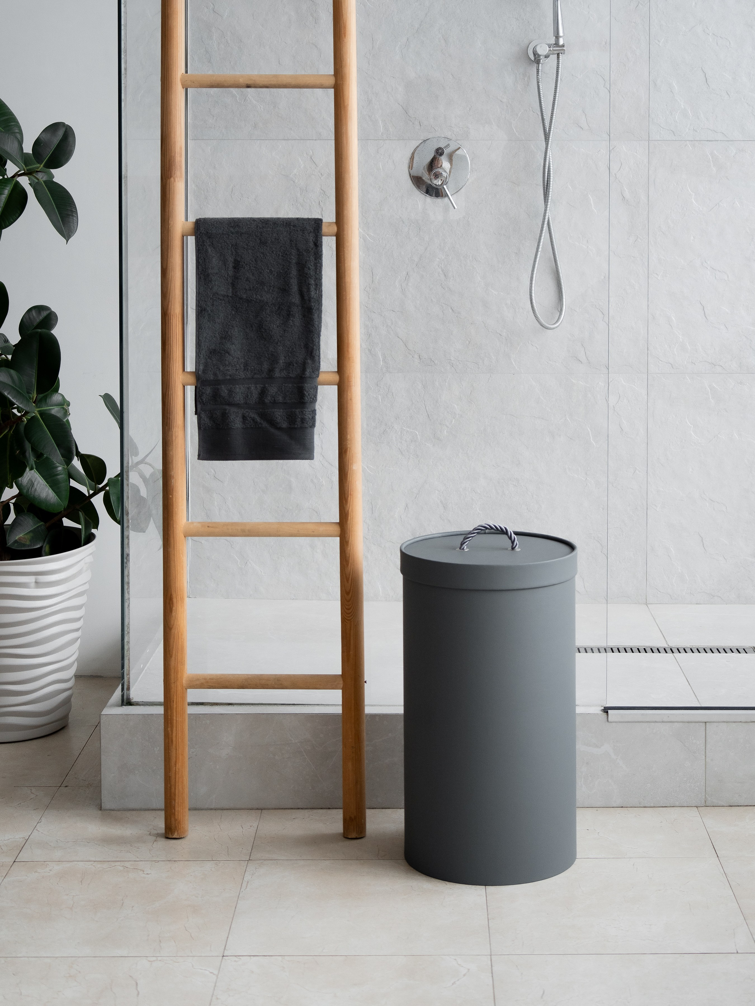 Rompicato. Nadezhda Migunova, Photographer