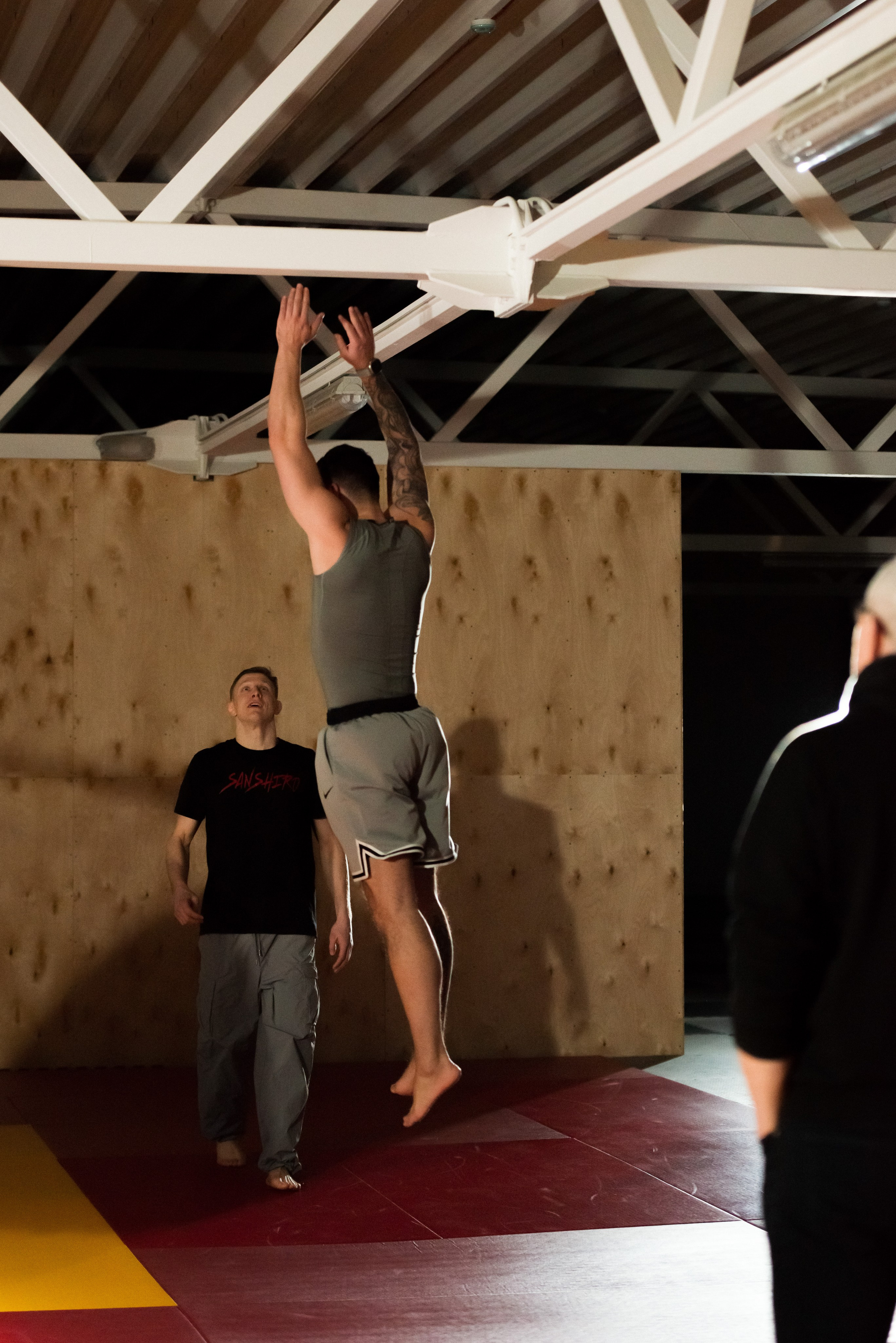 • Fashion/Street. Фотограф Ксения Шевкопляс. г. Калининград. Кинематографический стиль — эстетика и истории, рассказанные через объектив