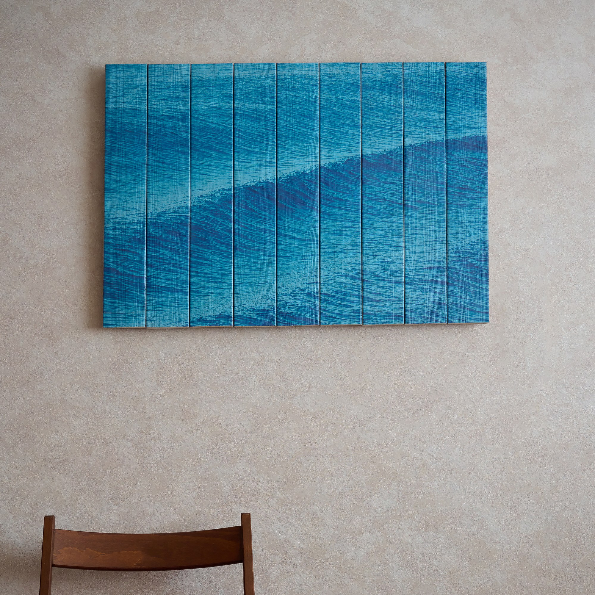 Картина, фотография на деревянных досках - легкие волны на поверхности океана