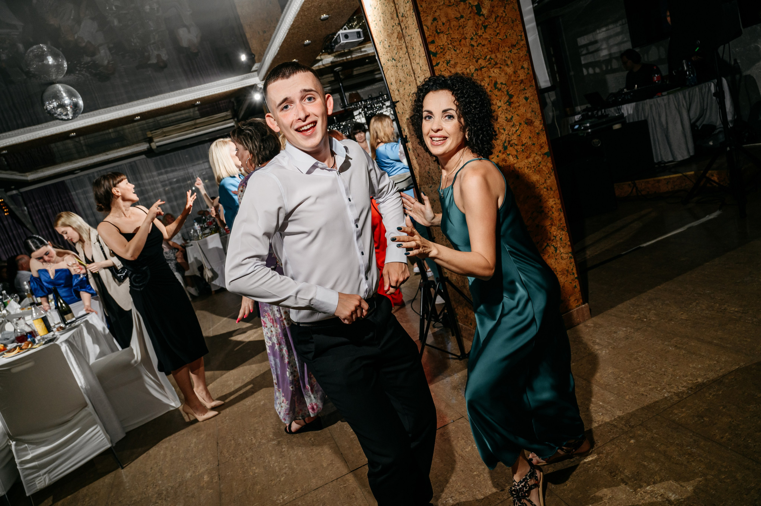 Выпускной СОШ 47. Фотограф Владивосток. Игорь Кирсанов