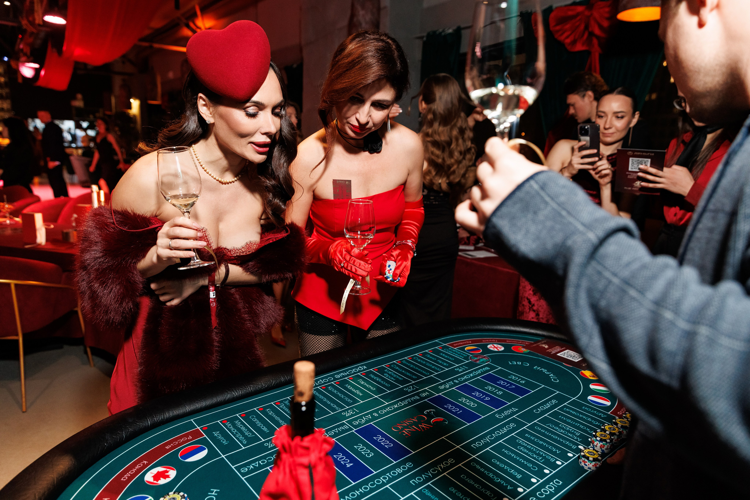 Новогодняя вечеринка клуба «Деньги»