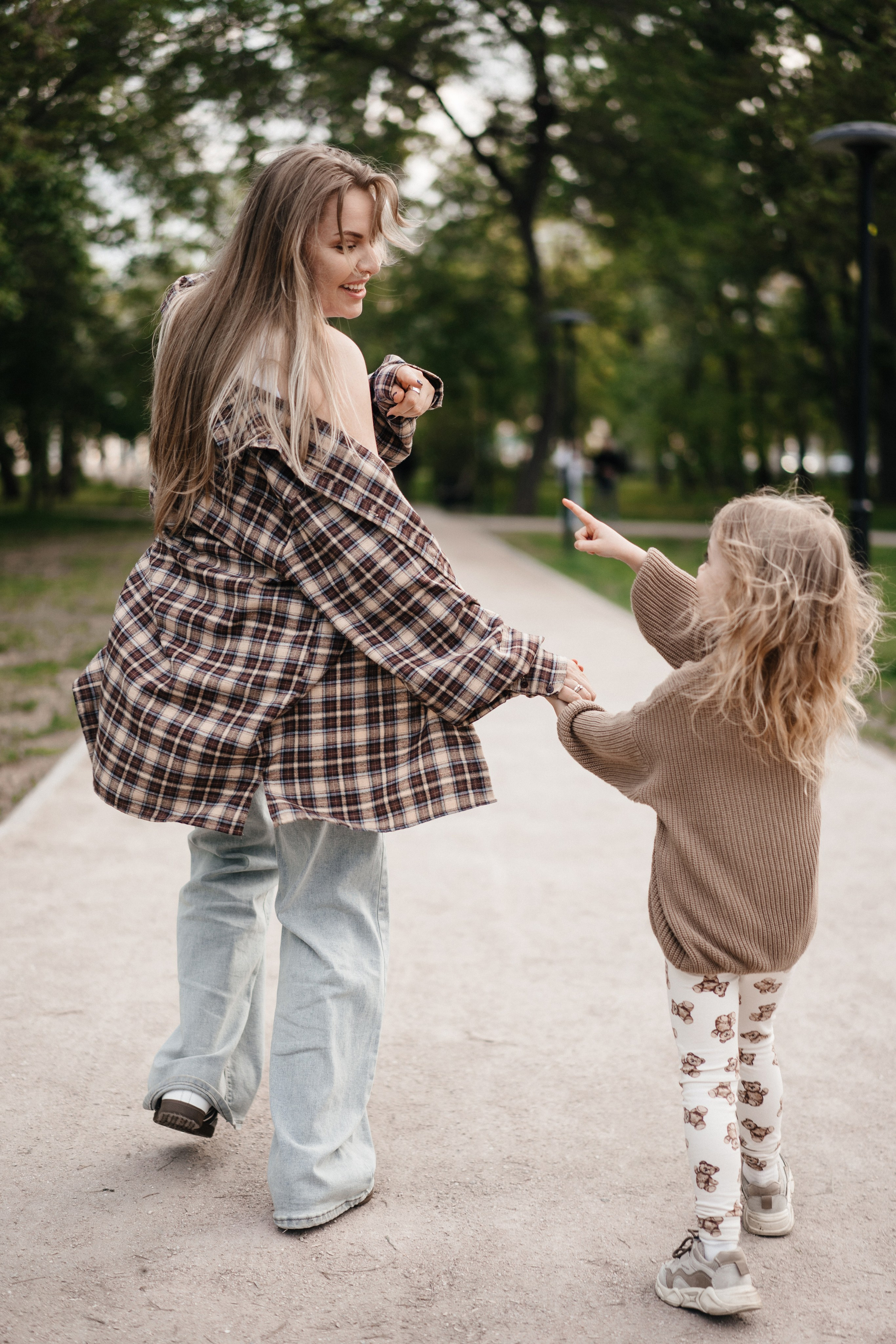 Прогулка в парке. Фотограф Кирилл Бабий