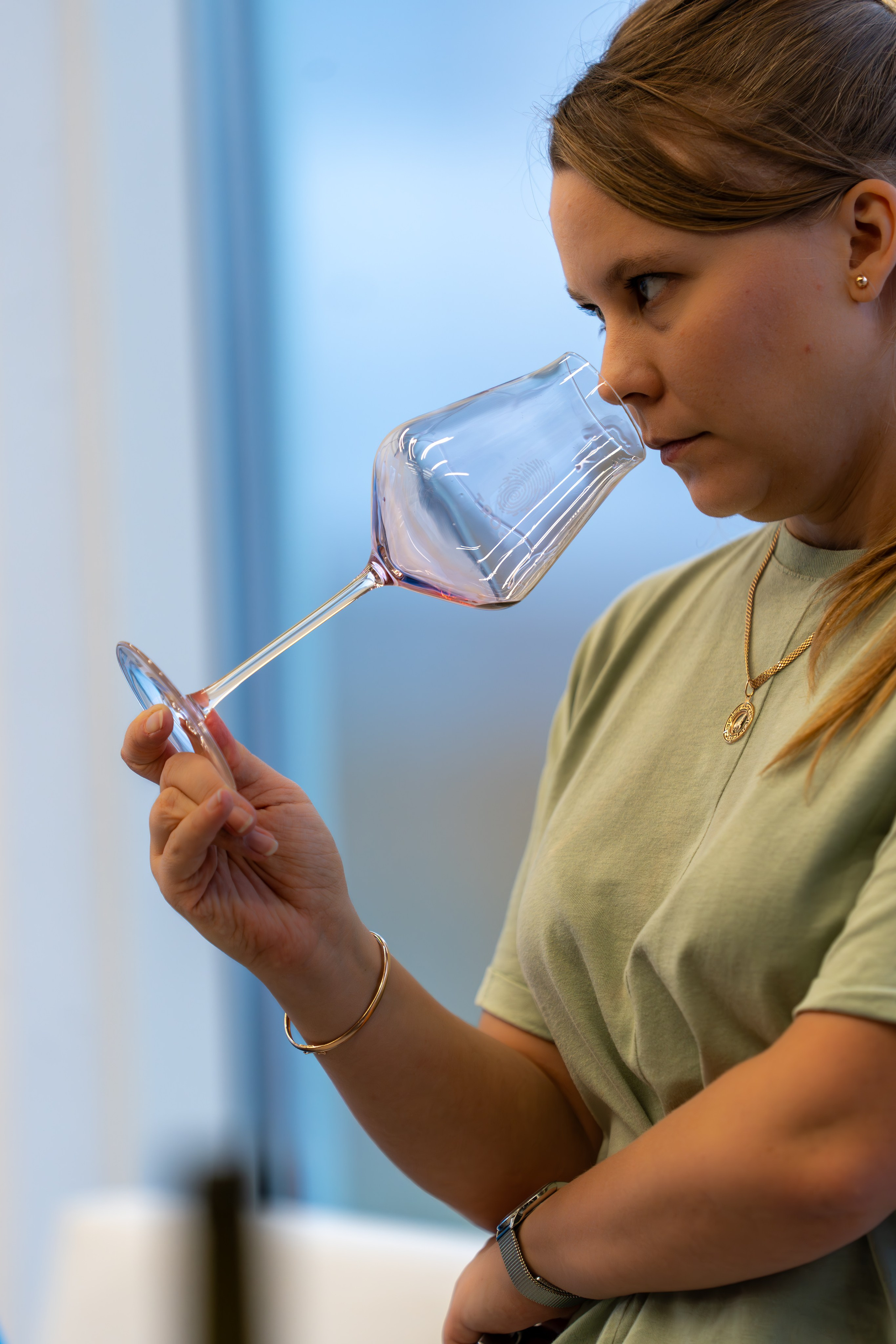 Литературная мастерская с Ольгой Шутовой в «Винотеррии». Репортажный фотограф в Красной Поляне и Сочи Павлюченко Екатерина