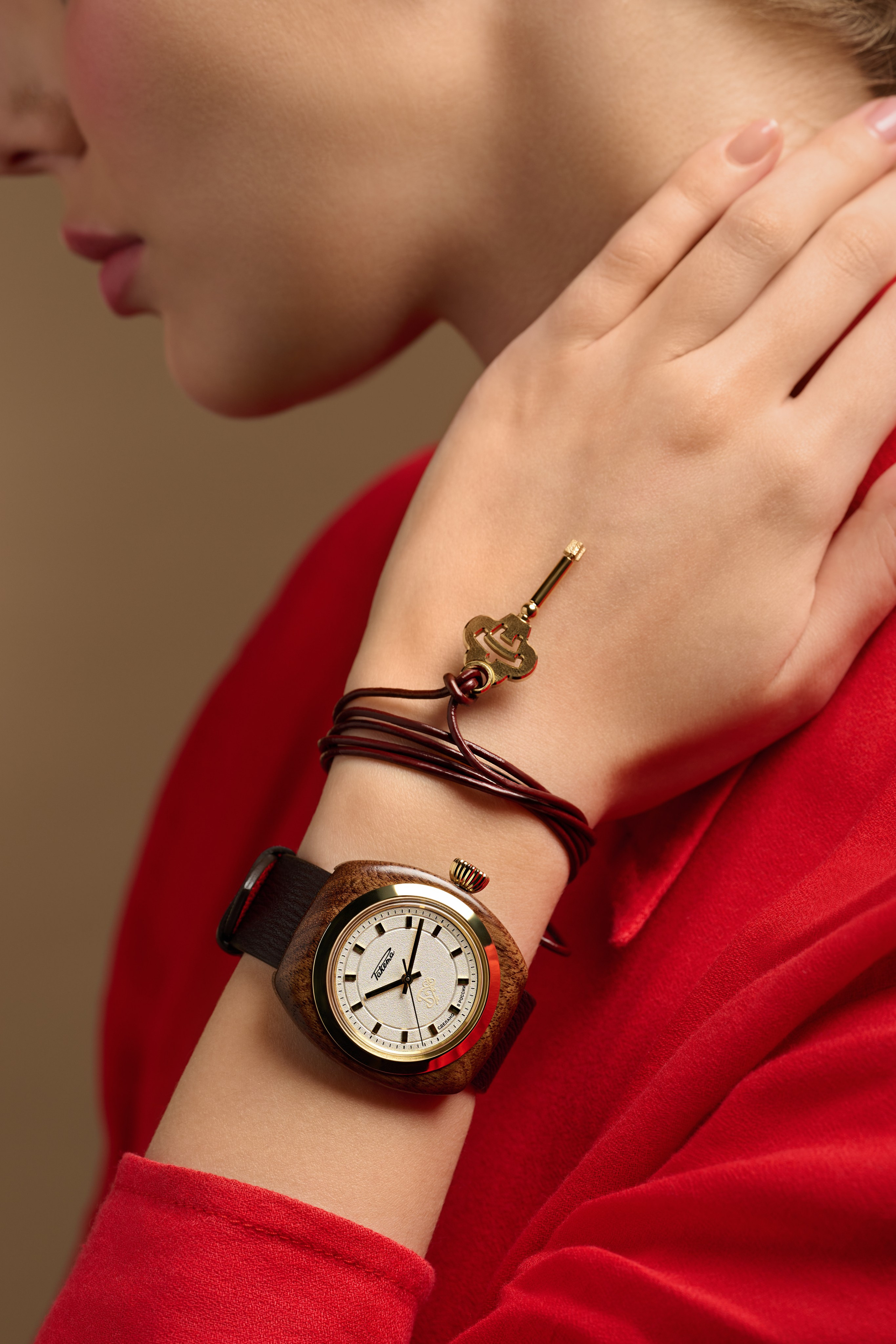 Ph: Anton Sokolov                                                                                                  Retoucher: @retouch.komissarova  