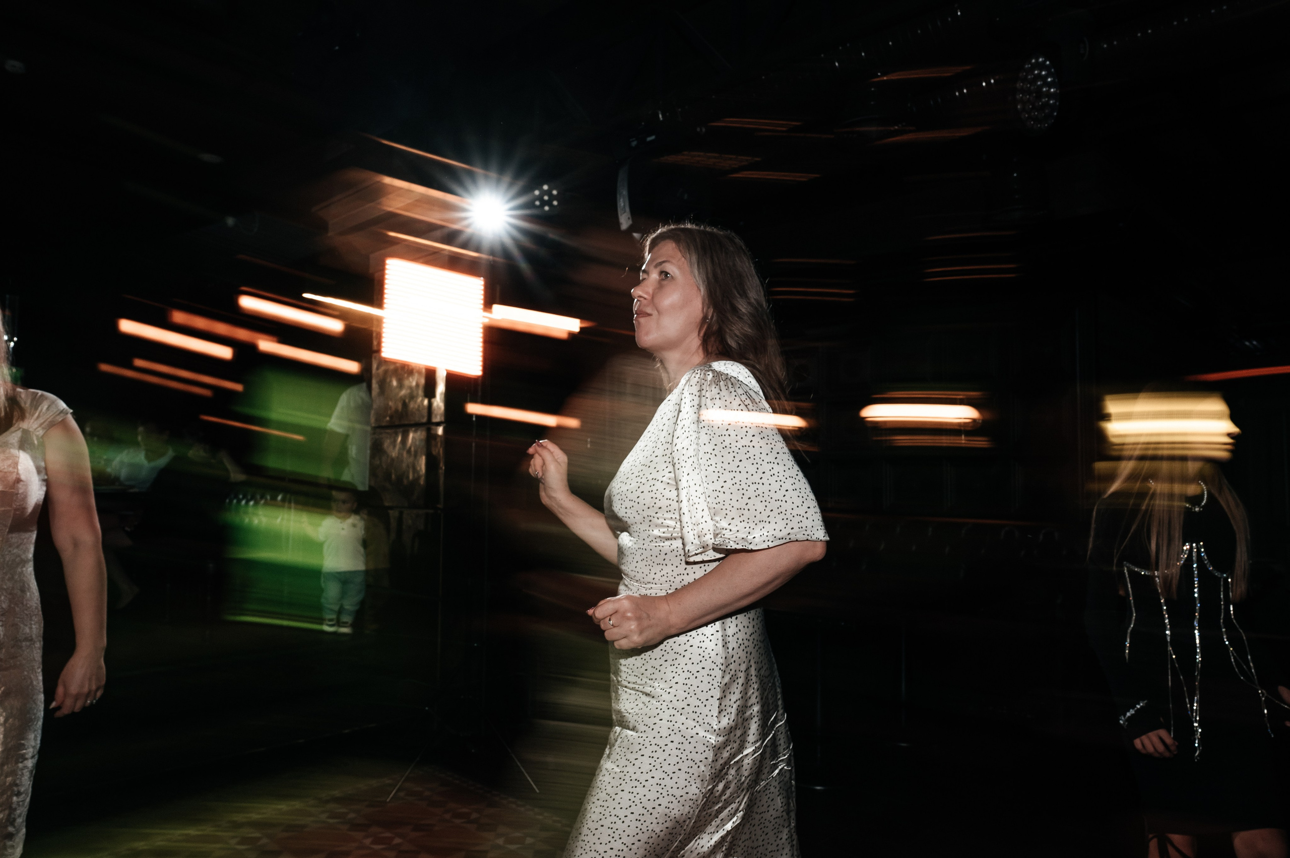 Даниил и Валерия. Черная утка. Полный день. Фотограф Екатерина Бочарникова