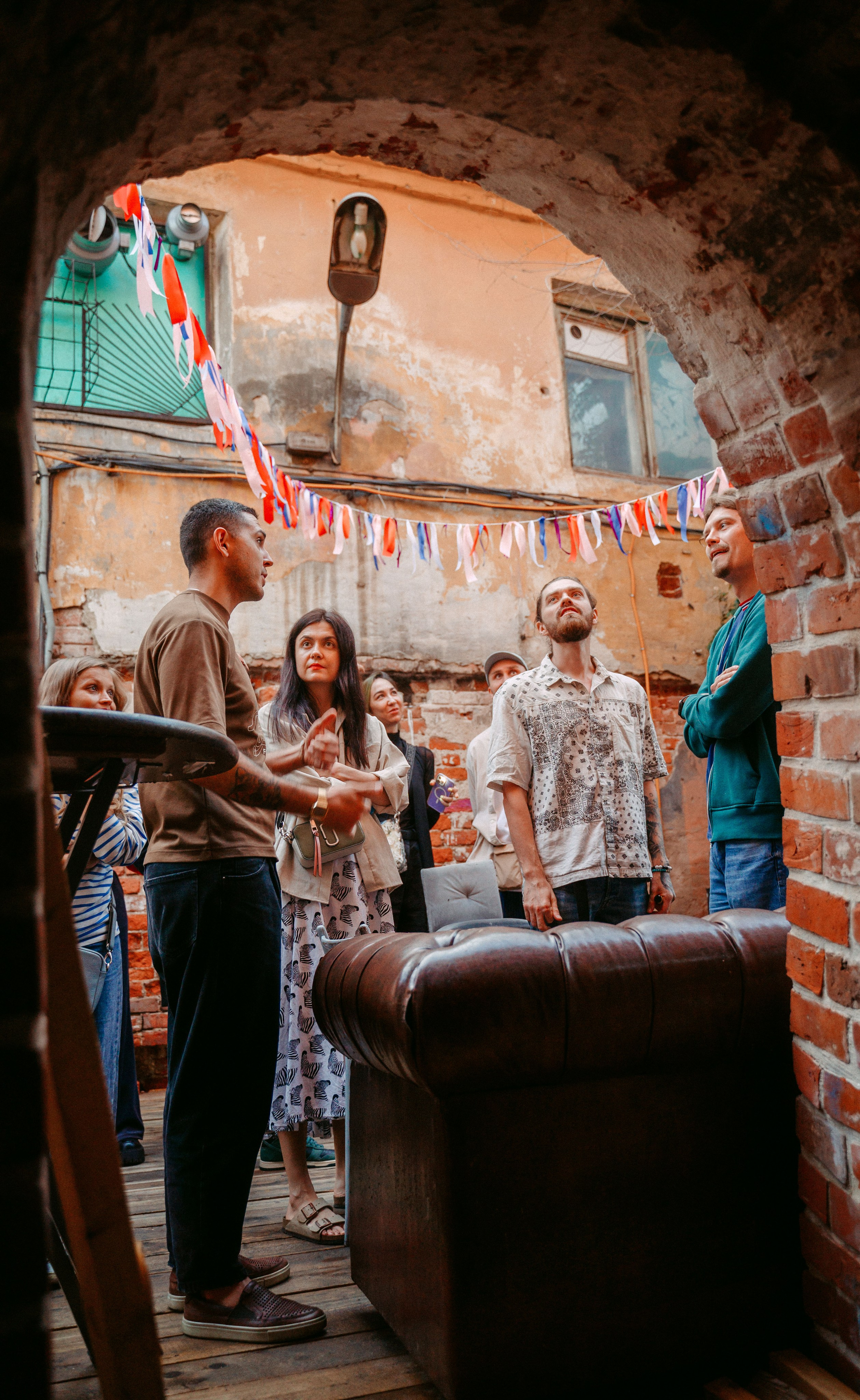 Дай Посмотрю. Экскурсия по Профсоюзной / 2023. Саша Копылов, фотограф в Казани