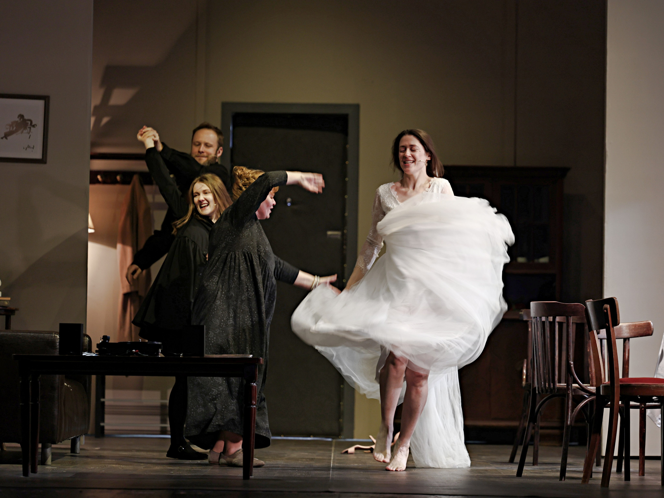 «ДЯДЯ». Москва, улицы, театр и артисты, друзья и мир фото Владимир Кашицин