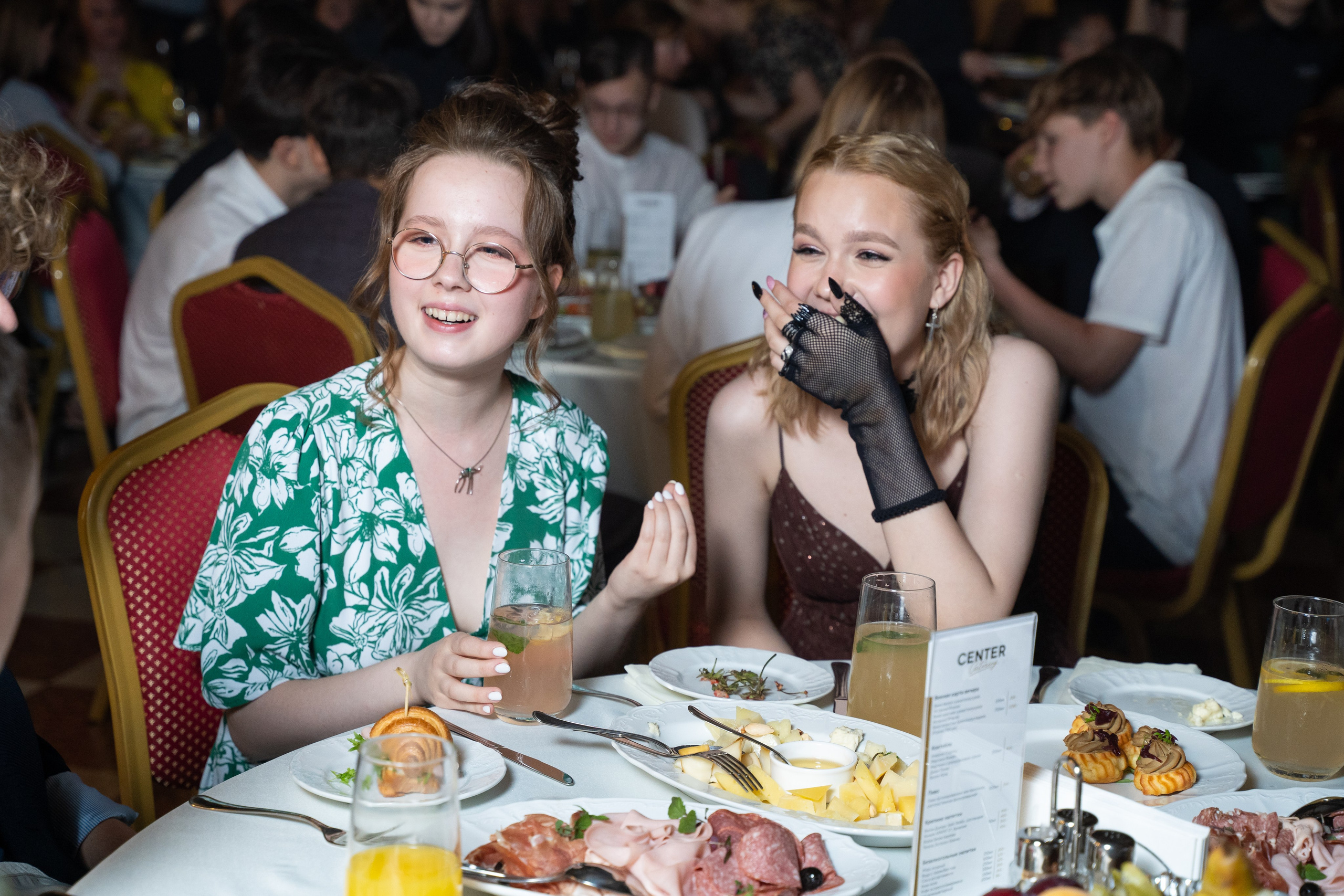 Выпускной (9-11 класс). Свадебный и семейный фотограф в Екатеринбурге Анна Месяцева