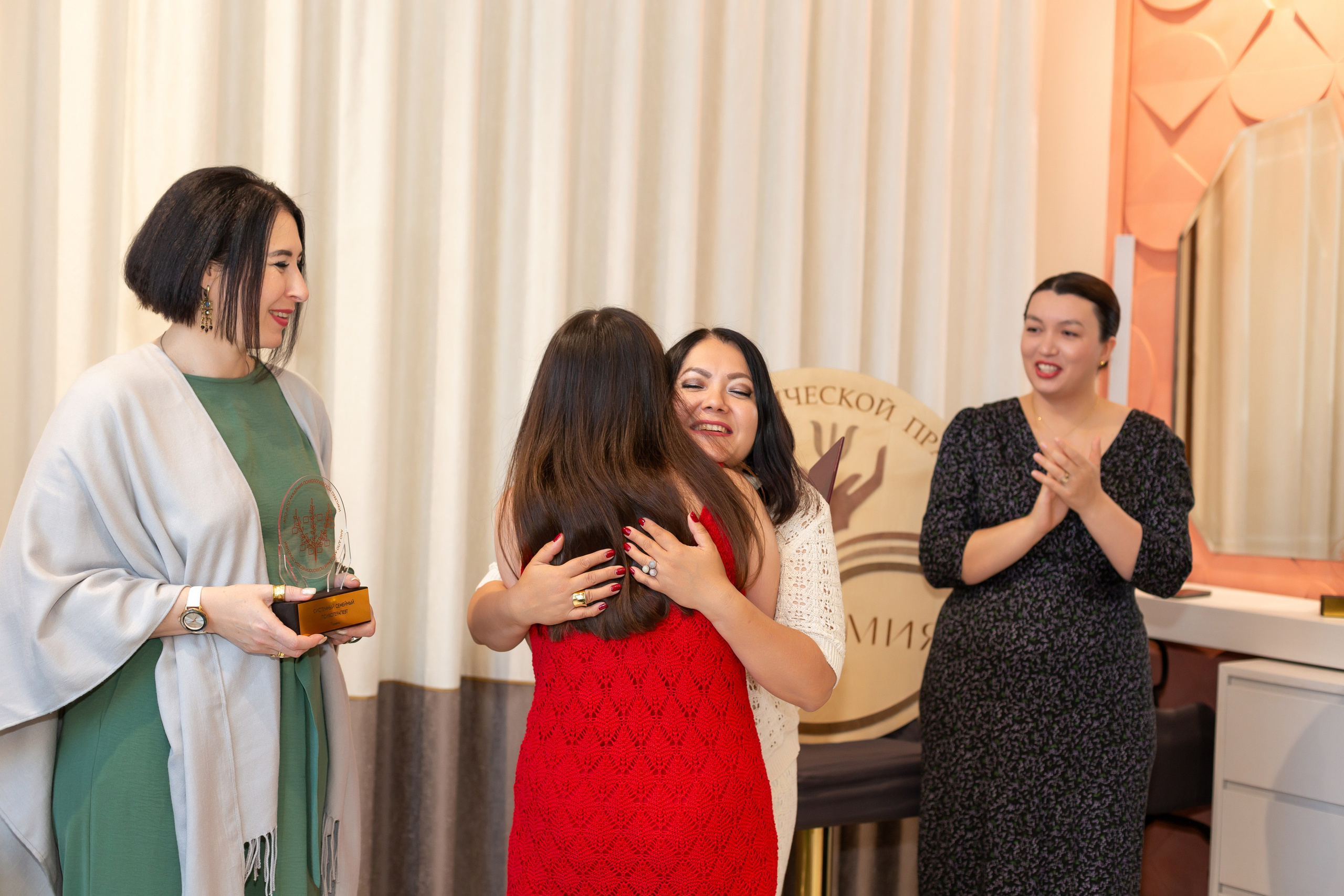 Выпускной курса психологов. Ирина Квасова | Фотограф в стиле VOGUE | Тюмень