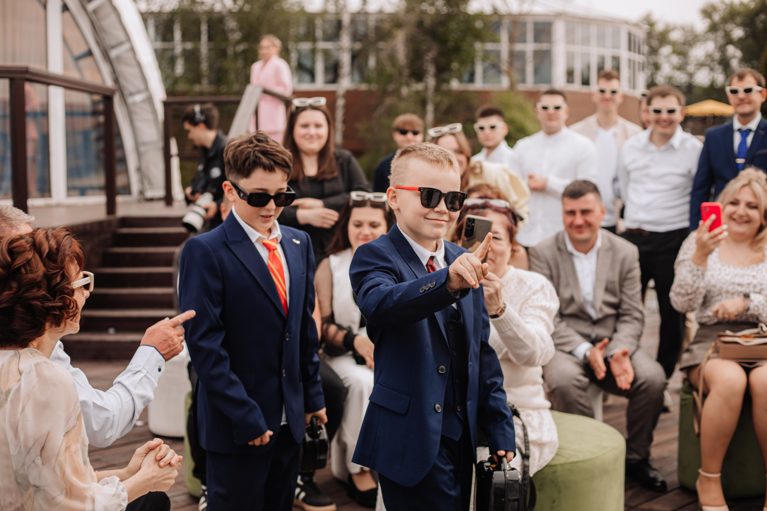 НА БЕРЕГУ НЕБА