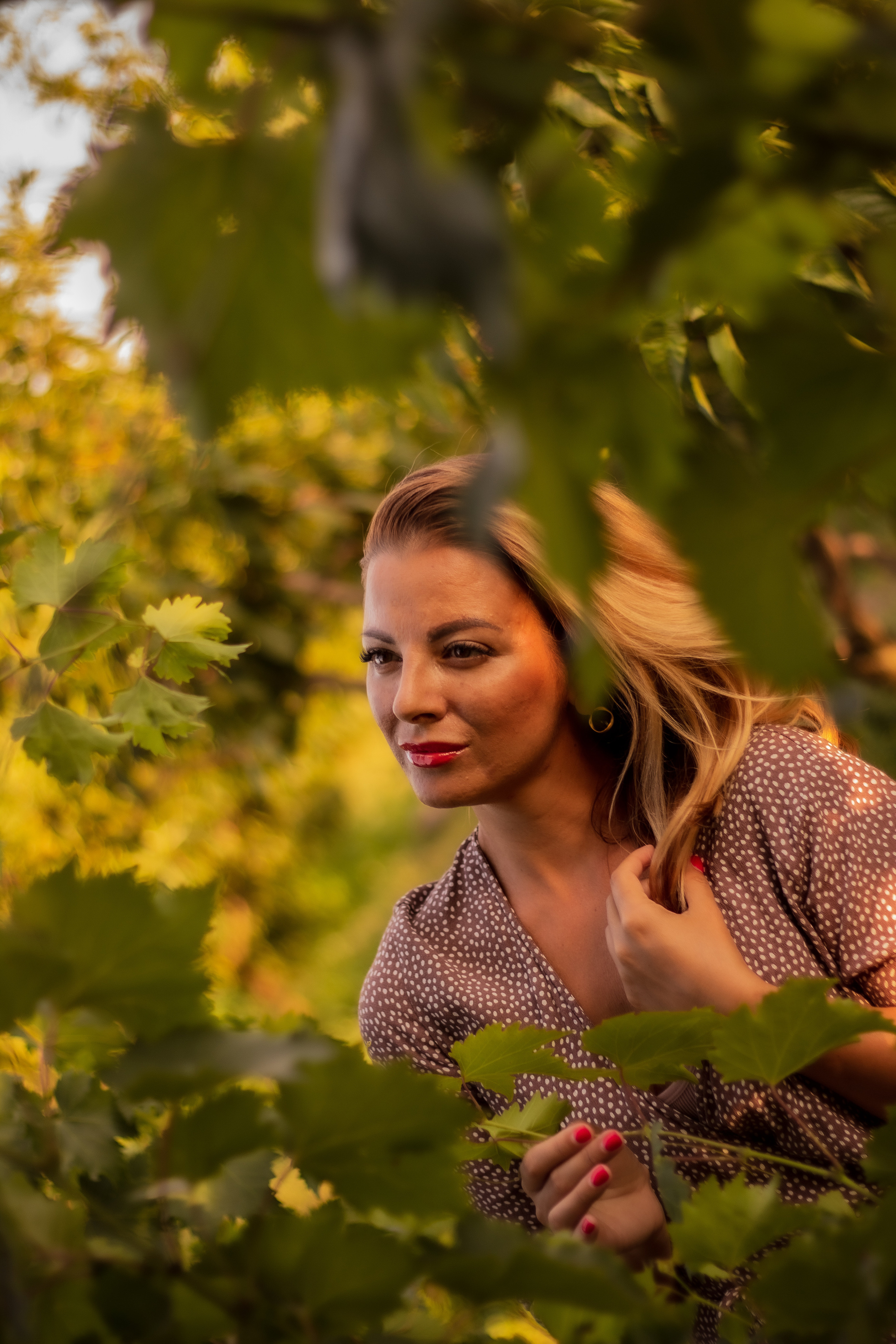 В персиковом саду…. Женский портрет и немного больше в Санкт-Петербурге