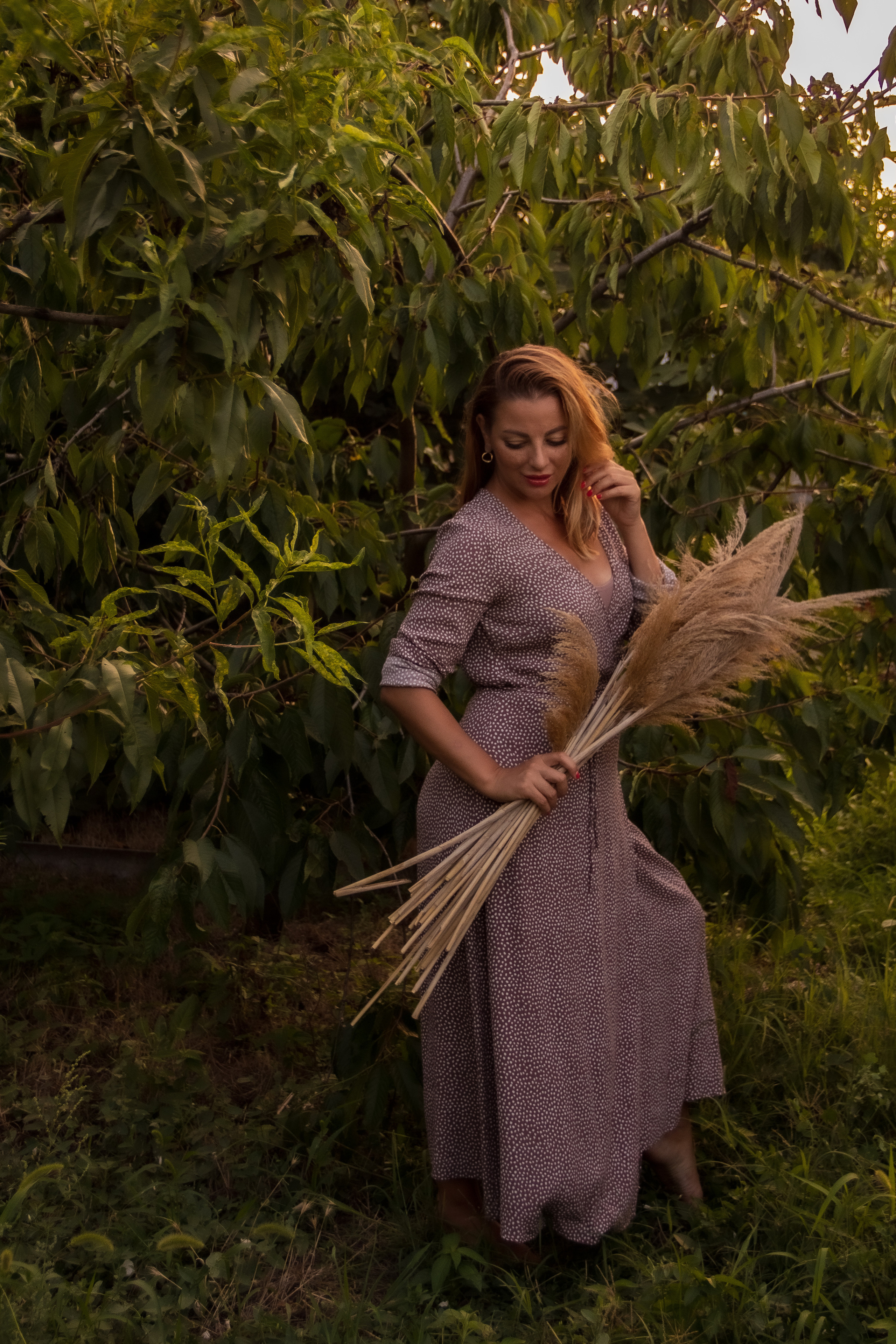 В персиковом саду…. Женский портрет и немного больше в Санкт-Петербурге