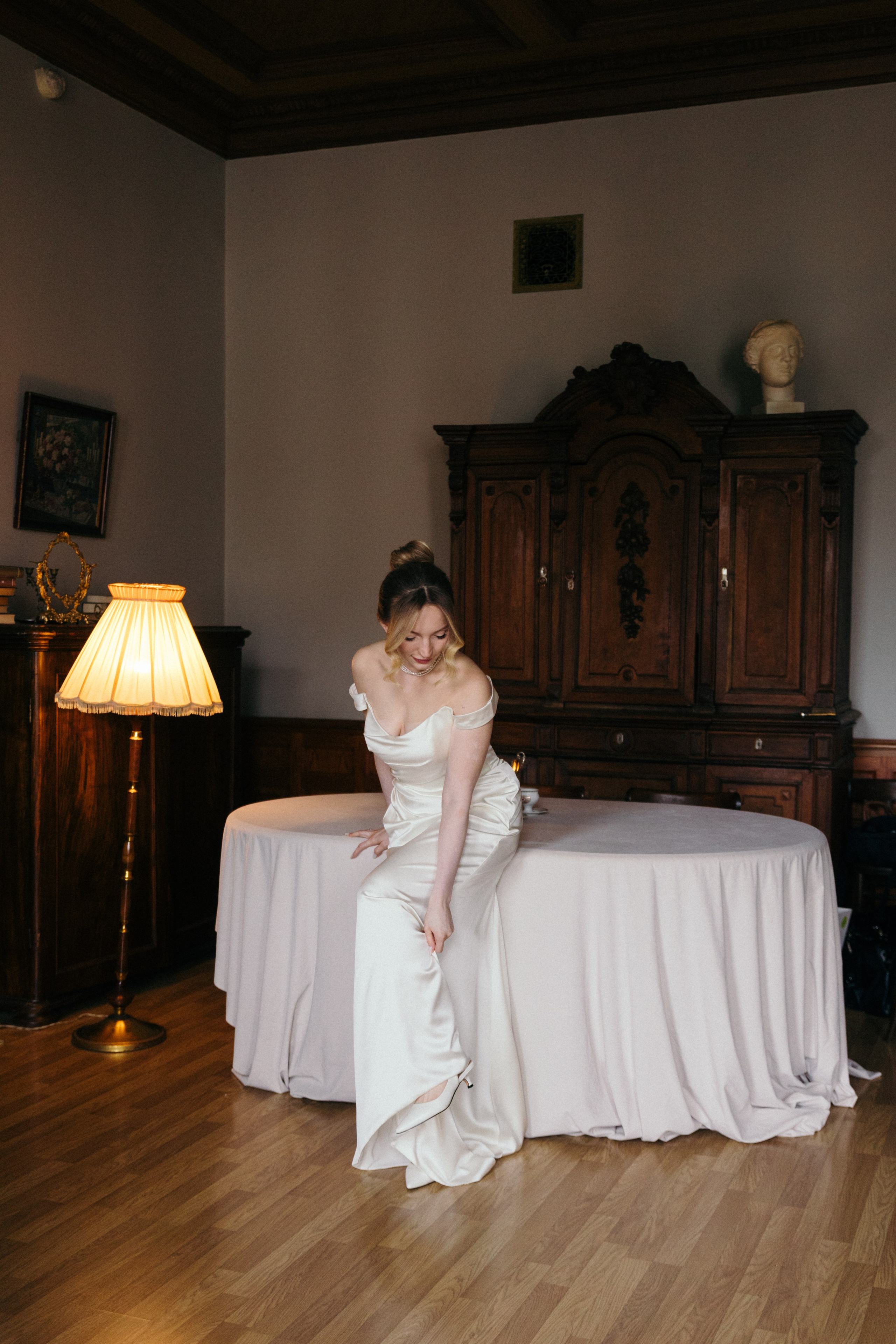 Свадьба в Питере. HELD BY LOVE. Фотограф в Астрахани Радмир Баймухамедов