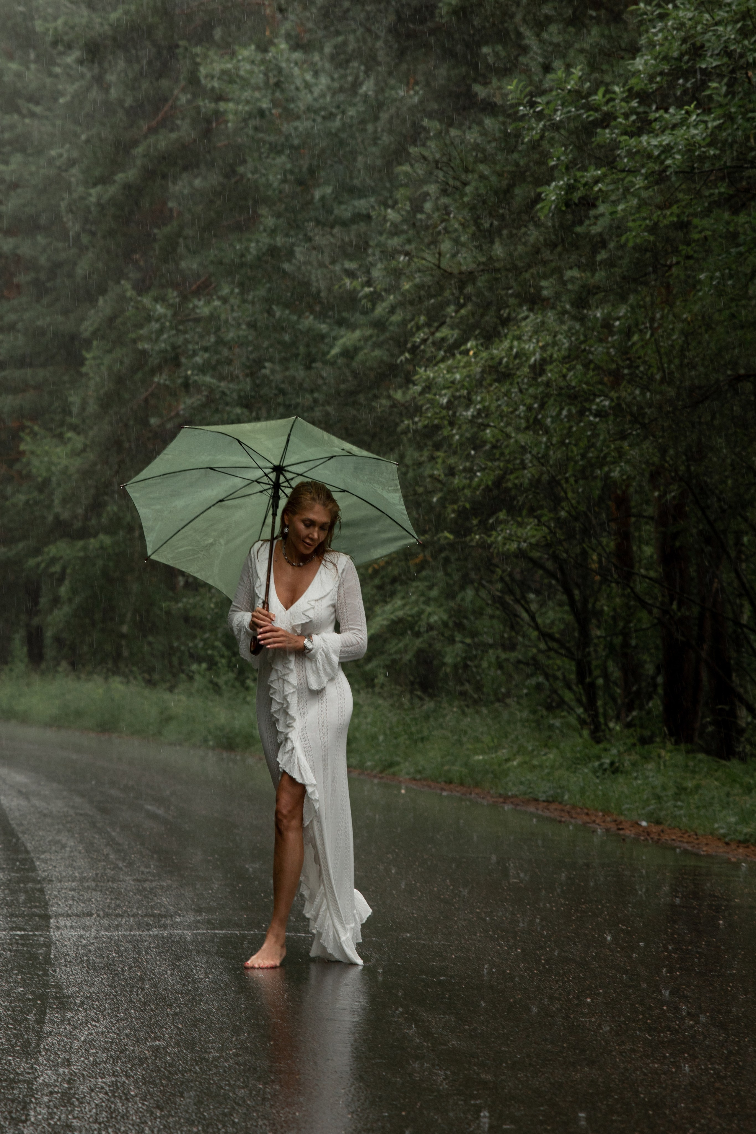 Розалия. Сьемка под дождём в лесу. Фотограф Набережные Челны Казань