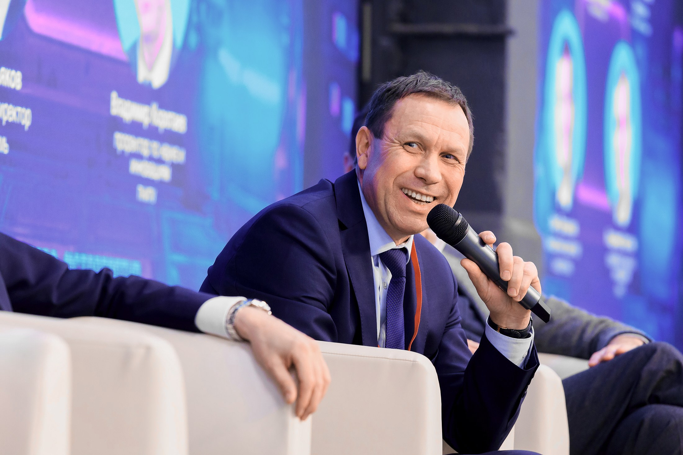 Репортажная фотосъемка в Перми. Фотоагентство Объектив — Профессиональная фотосъемка b2b в Перми