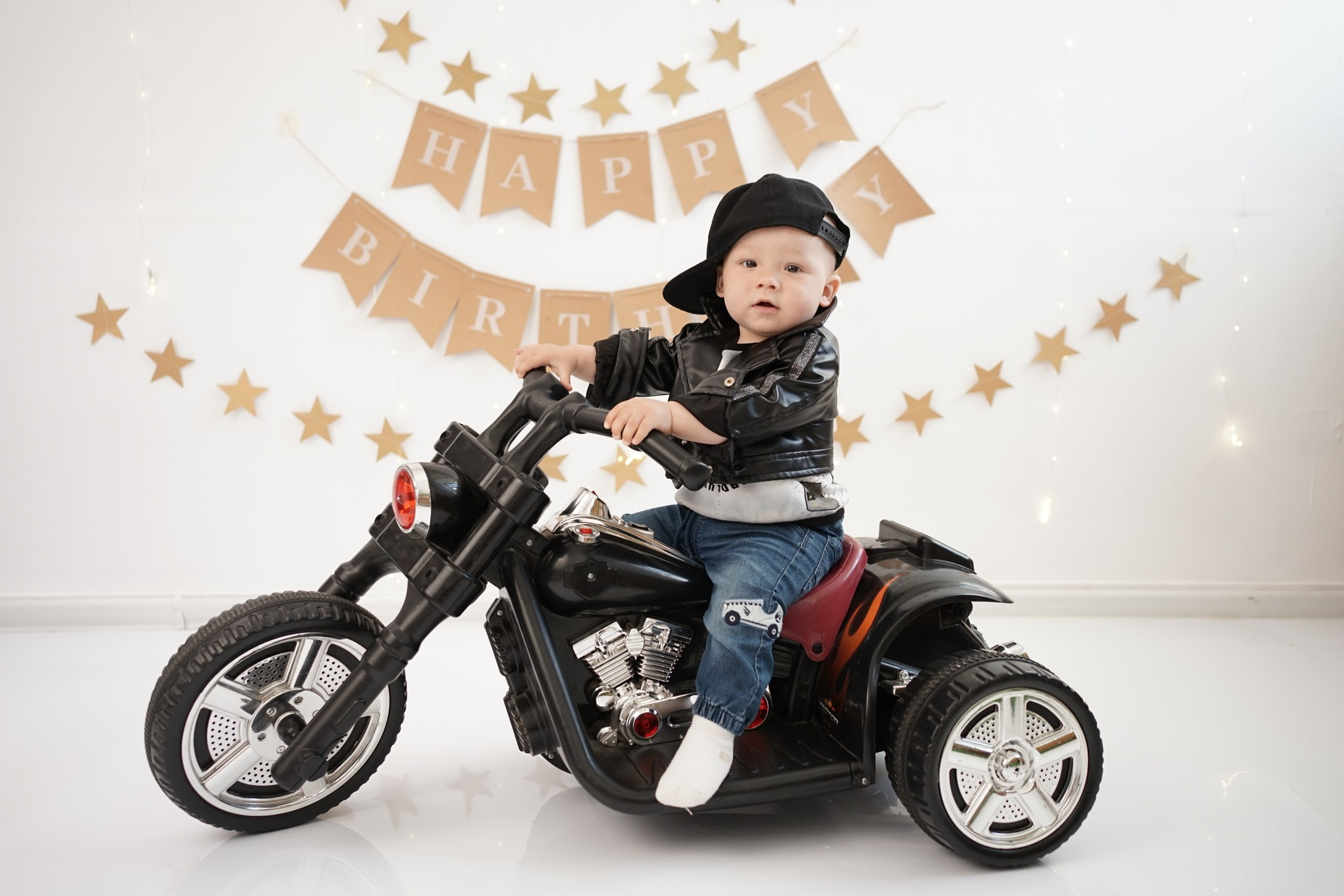 Фотосессия на Годик для Мальчиков. Детская Фотостудия ГОДОВАСИКИ в Санкт-Петербурге фотосесия на годик