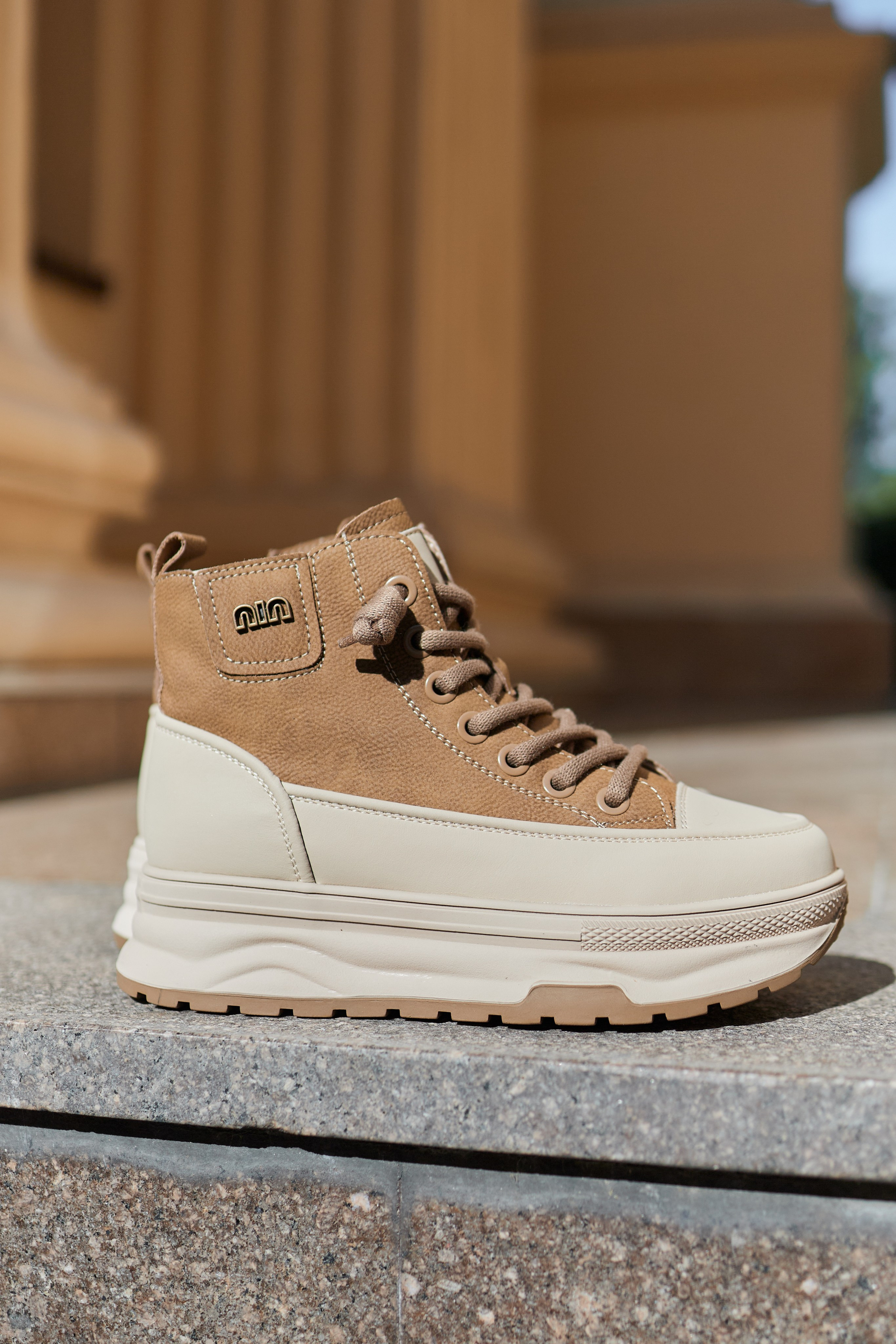 POD KABLUKOM. Фото, видео и AI-контент, который продаёт MPStudiо | Сочи Москва Казань