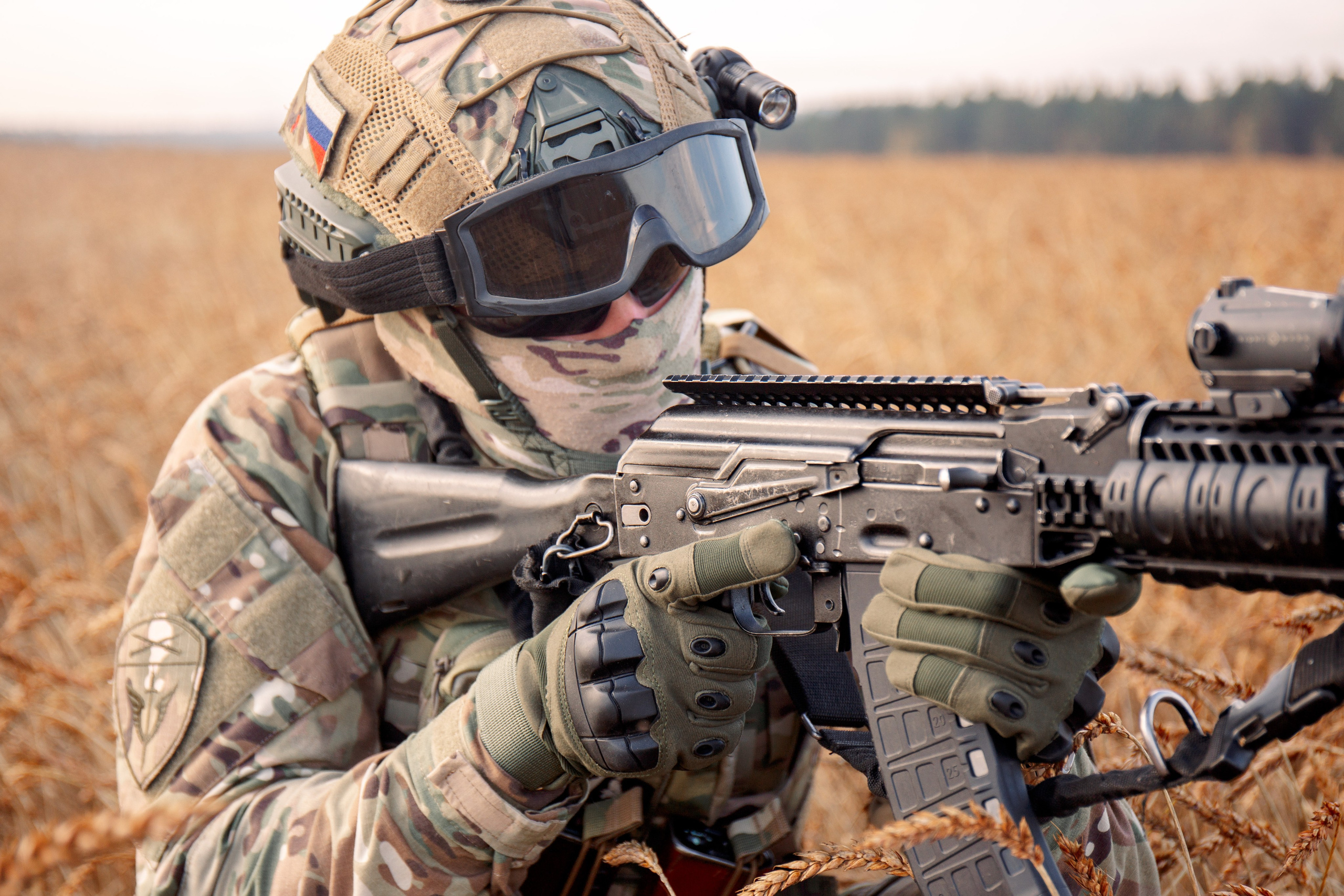 Поле. Для тех, кто не ждёт удачи, а создаёт её. Каждая фотосессия — это твой момент, твой стиль, твой успех. 📸