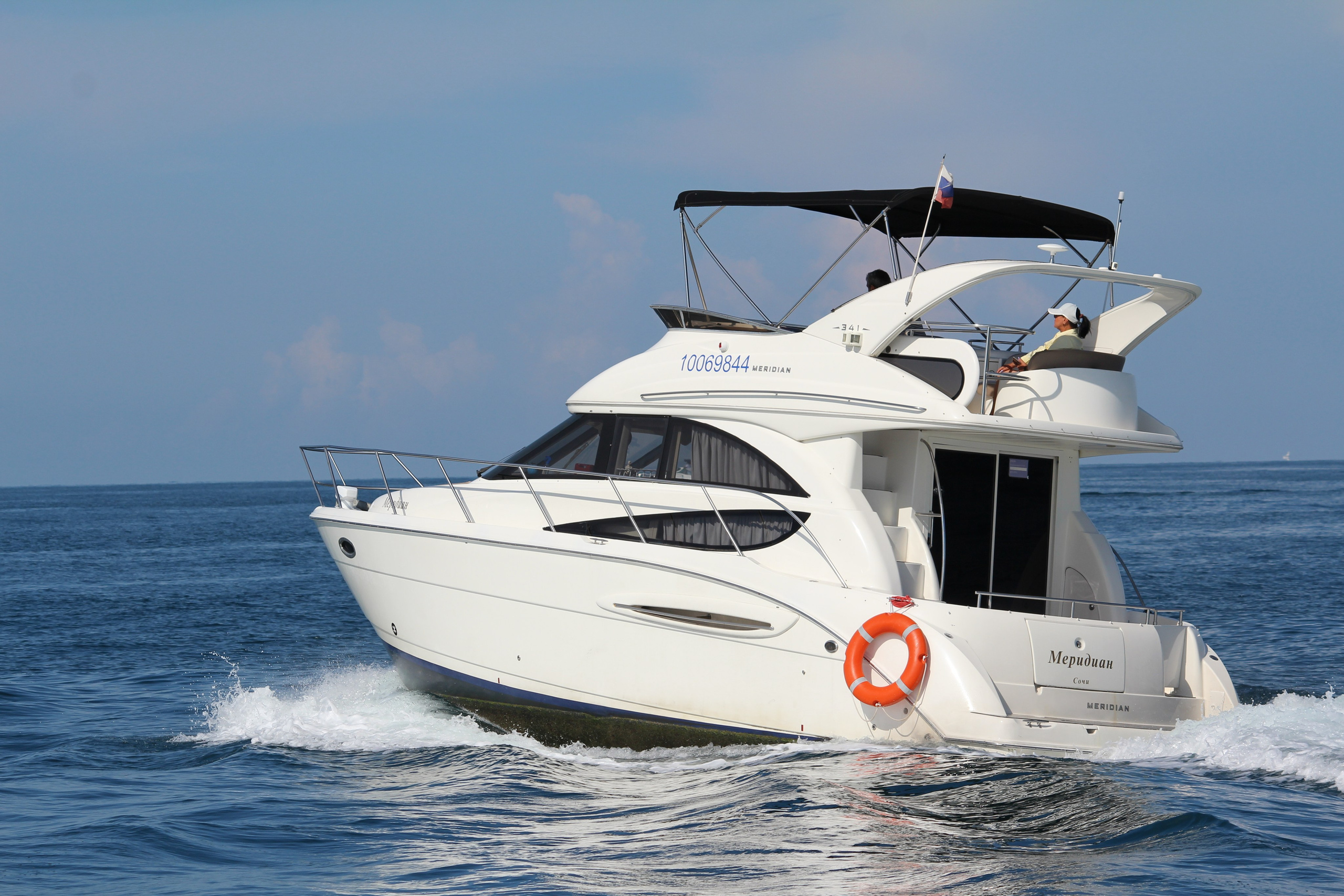 Яхта Меридиан Аренда Яхты в Сочи Яхтанаморе YACHTNAMORE YACHTANAMORE