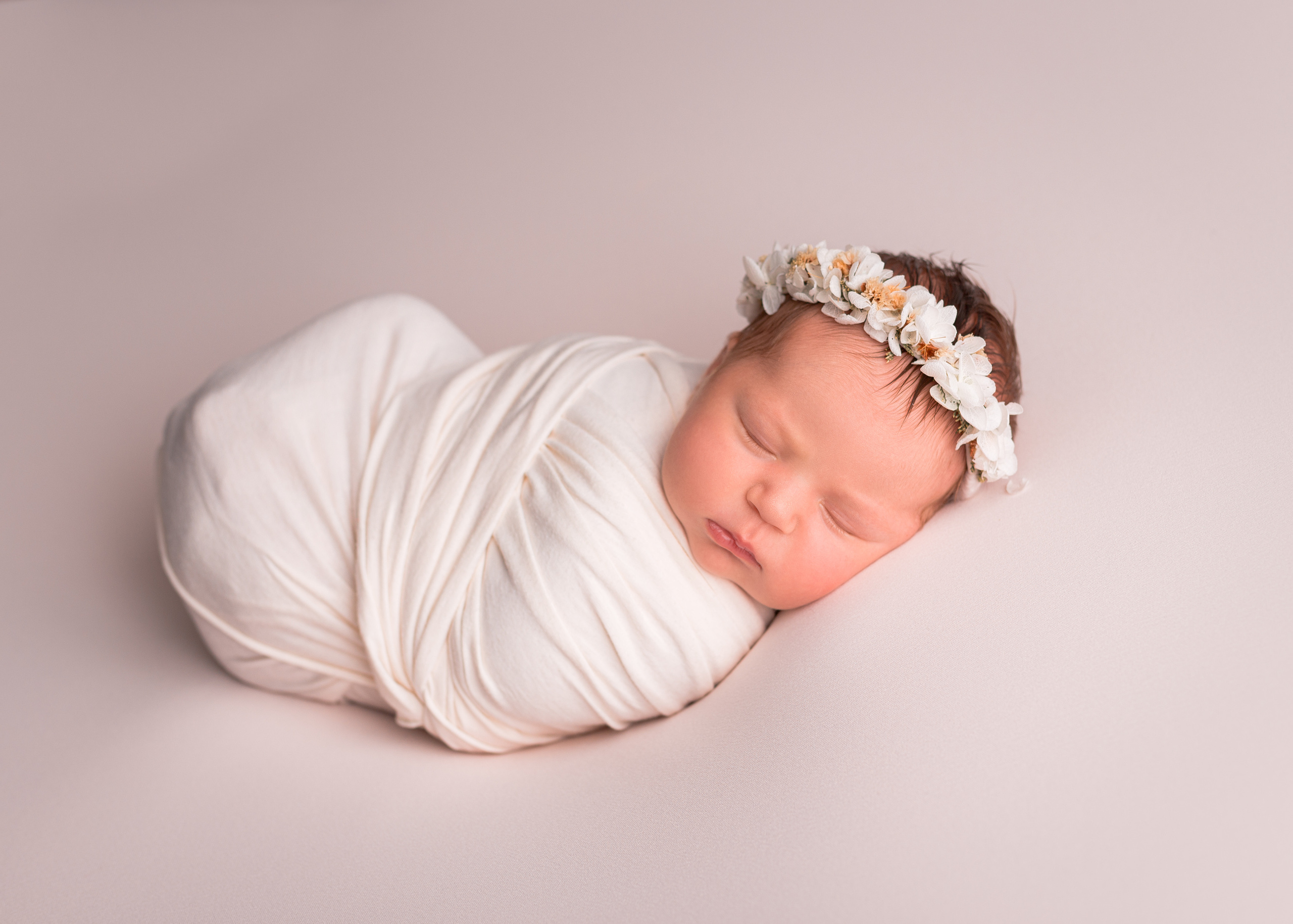 Фотографии новорожденных детей. Фотограф новорожденных в Омске Анастасия Моисеева
