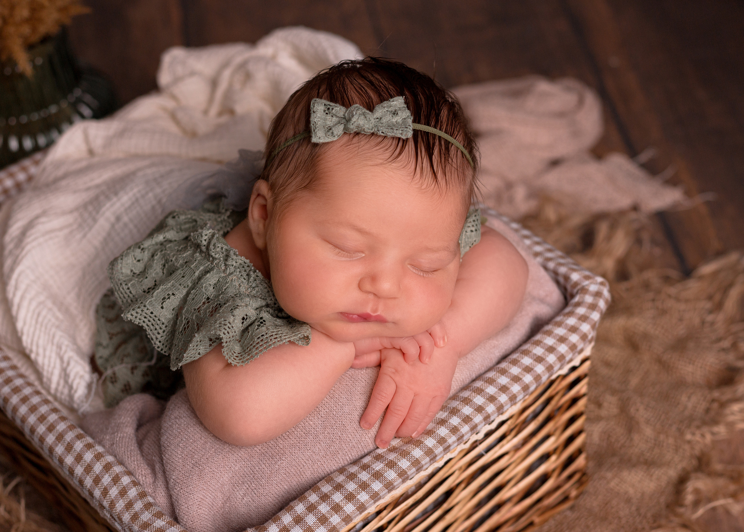 Фотографии новорожденных детей. Фотограф новорожденных в Омске Анастасия Моисеева