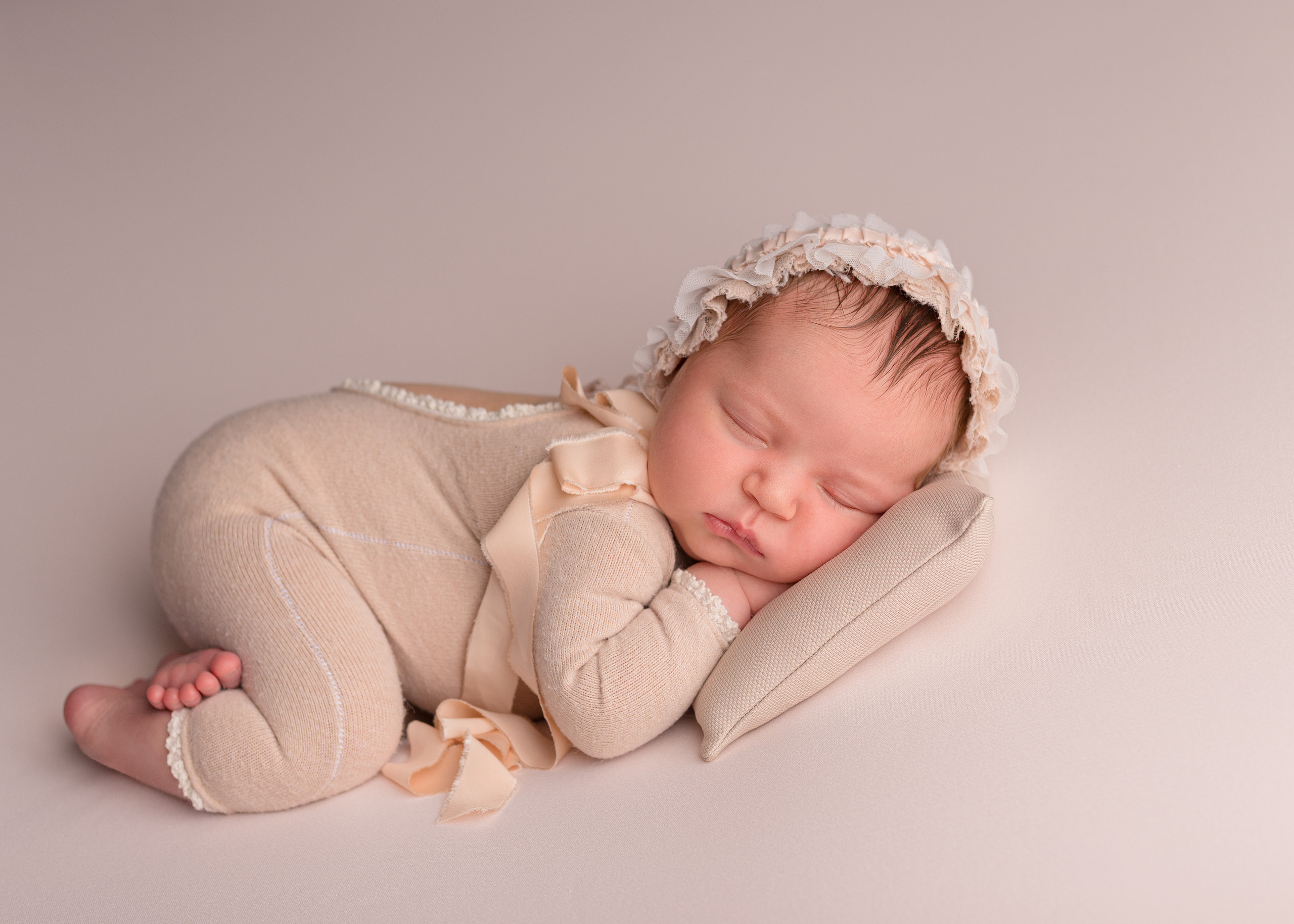 Фотографии новорожденных детей. Фотограф новорожденных в Омске Анастасия Моисеева