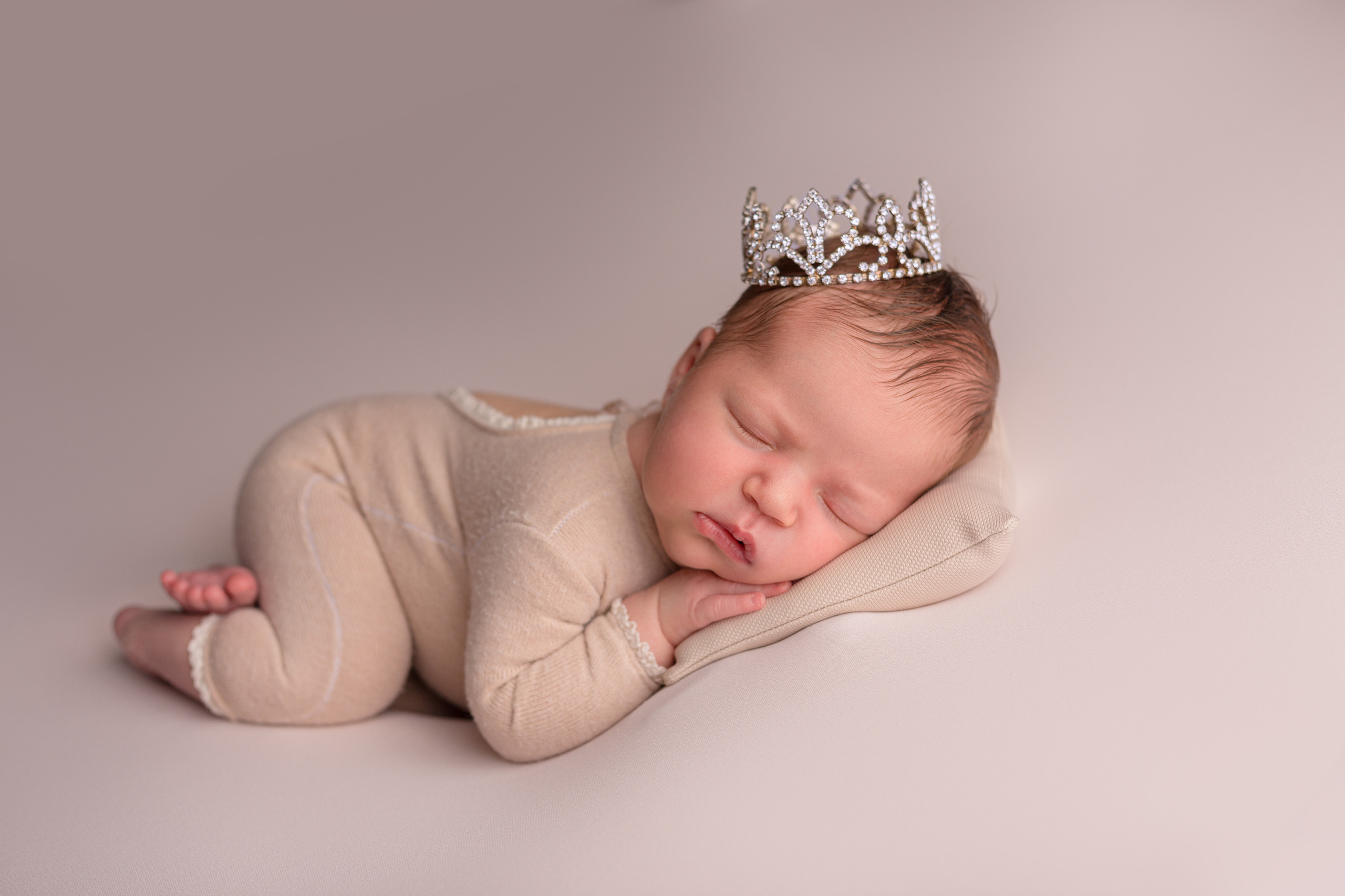 Фотографии новорожденных детей. Фотограф новорожденных в Омске Анастасия Моисеева