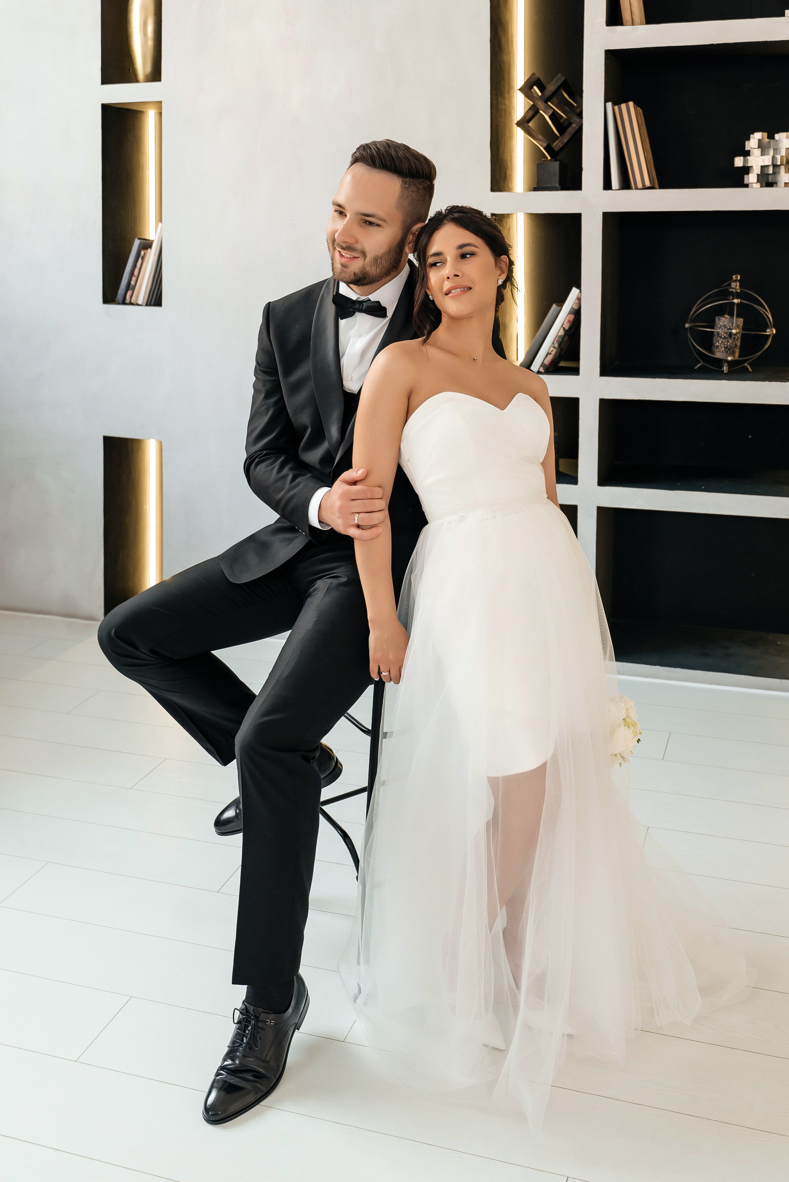 Полный летний свадебный день, прогулка на природе и в городе. Свадебный фотограф Елена Рякина