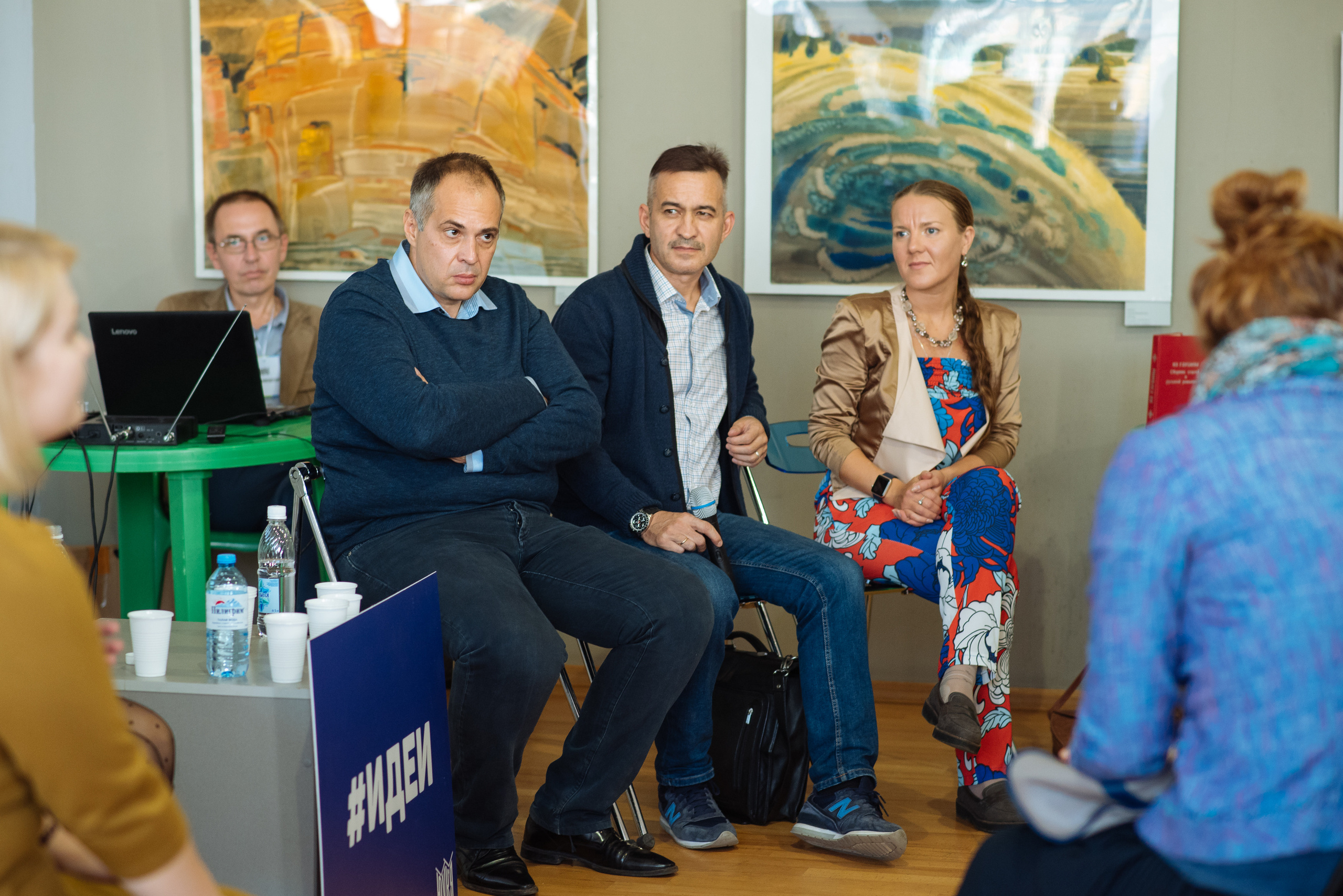 Южноуральская книжная выставка-ярмарка в Союзе Художников, Челябинск. Свадебный и просто хороший фотограф в Челябинске