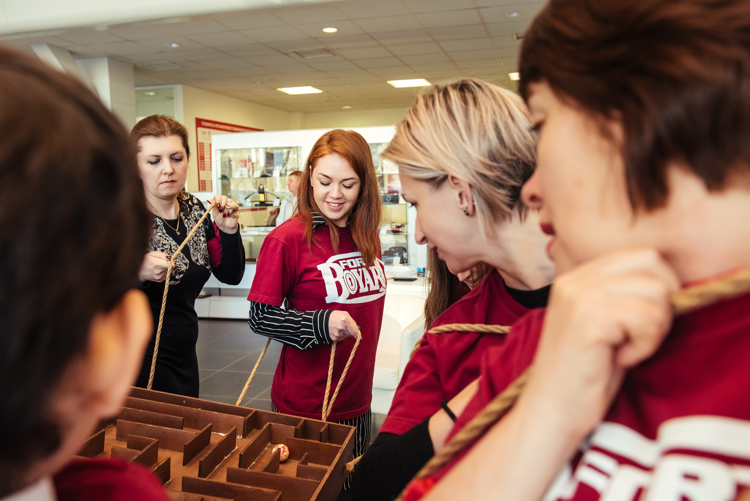 Фотосъемка репортажа с празднования 8 марта в KIA-центре, Челябинск. Свадебный и просто хороший фотограф в Челябинске