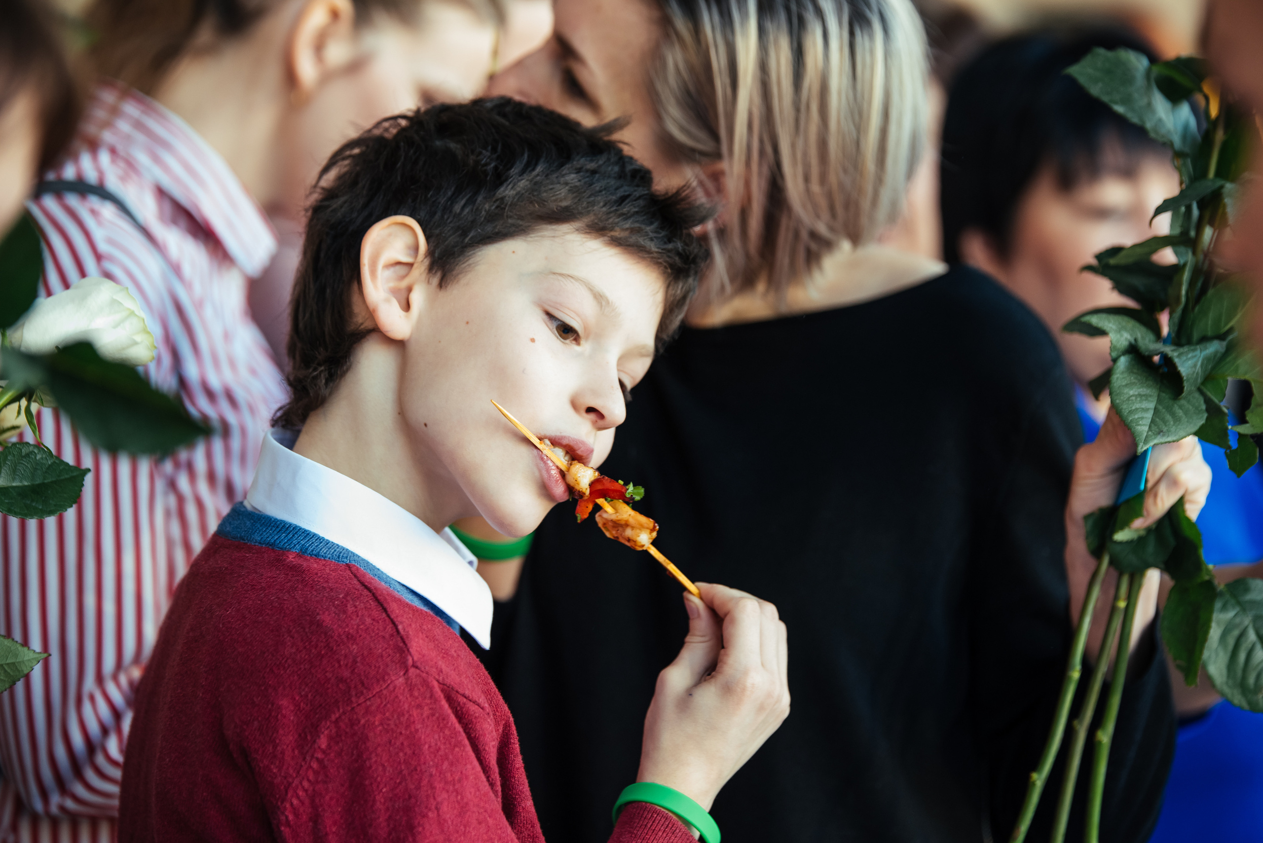 Фотосъемка репортажа с празднования 8 марта в KIA-центре, Челябинск. Свадебный и просто хороший фотограф в Челябинске