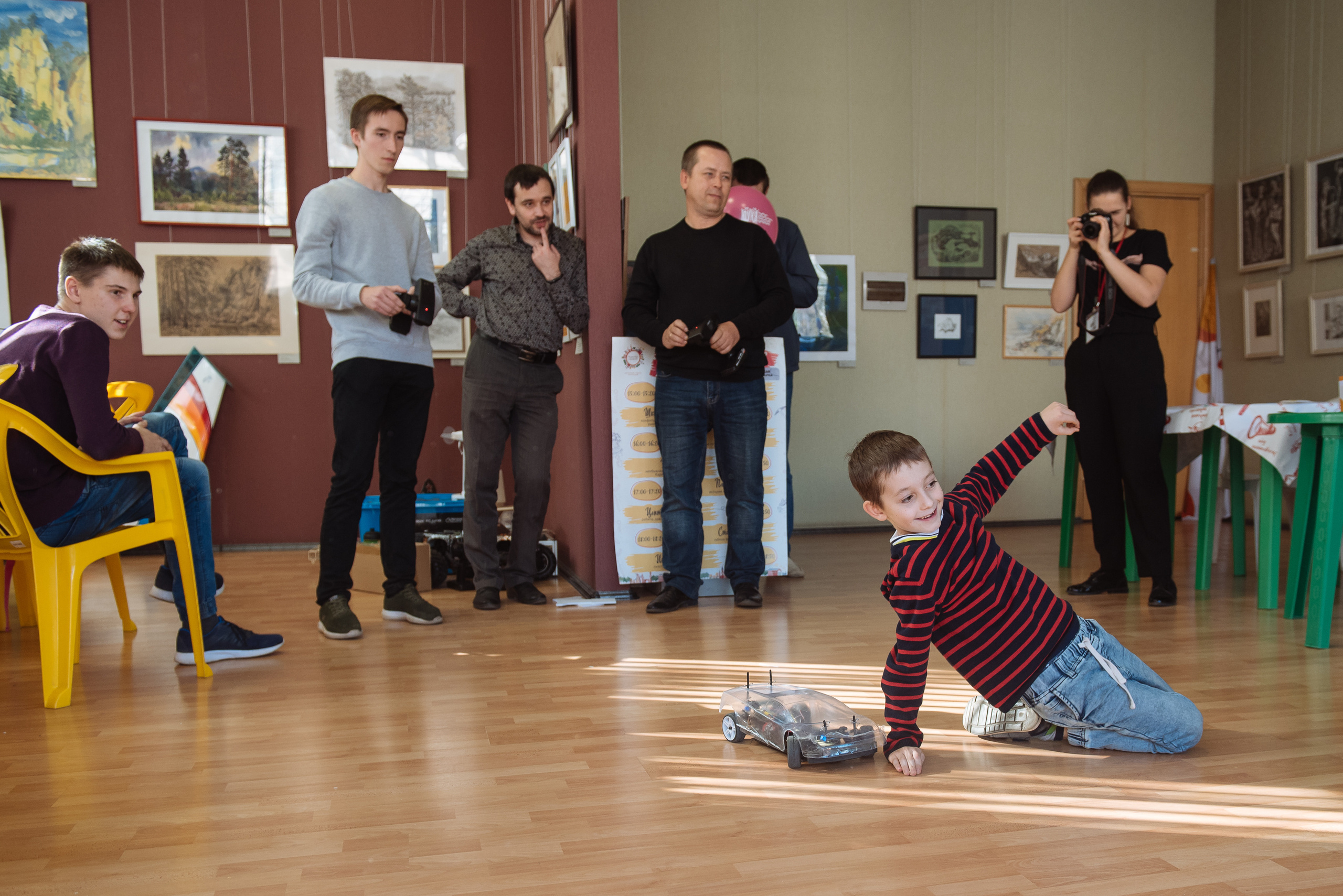 Южноуральская книжная выставка-ярмарка в Союзе Художников, Челябинск. Свадебный и просто хороший фотограф в Челябинске