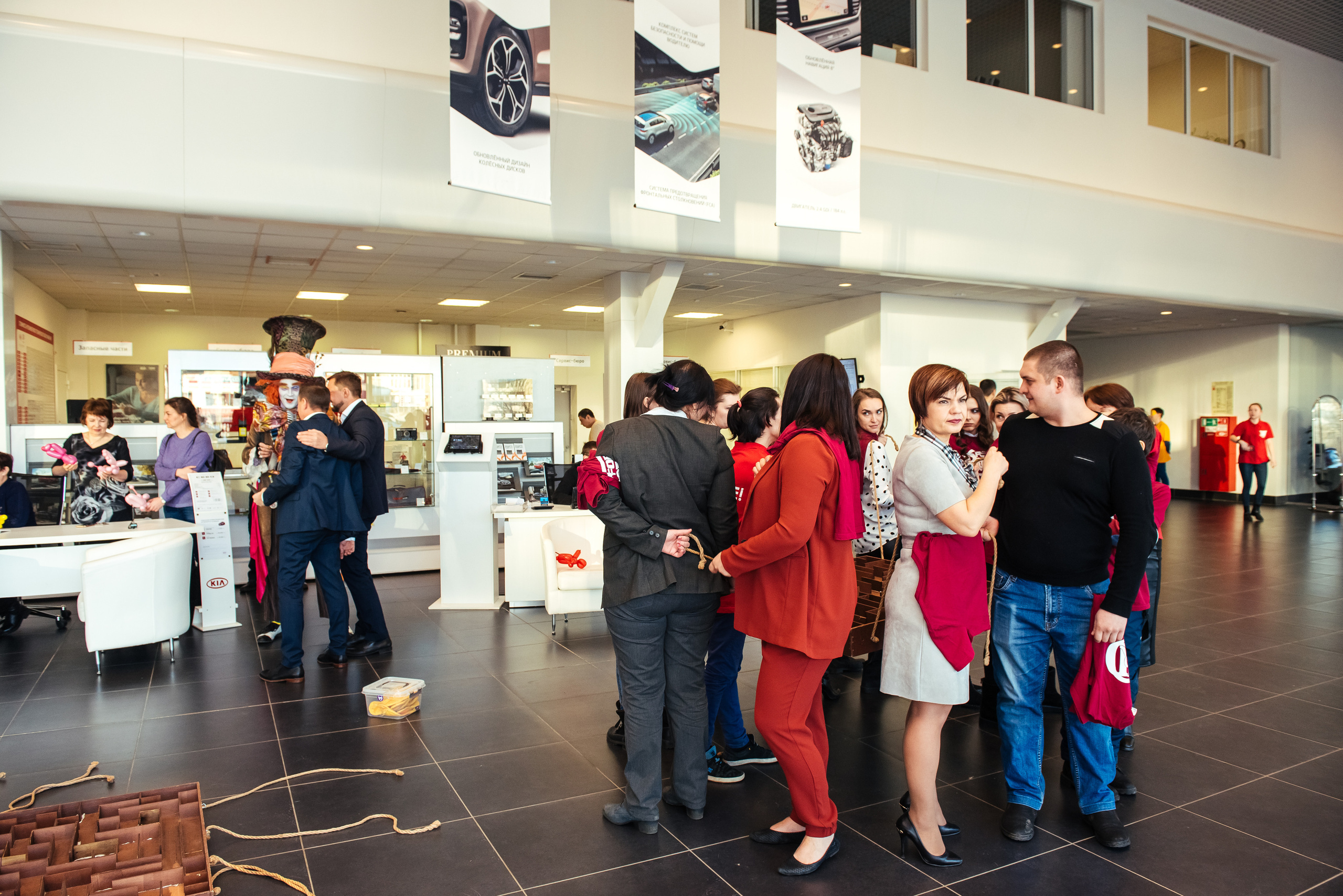 Фотосъемка репортажа с празднования 8 марта в KIA-центре, Челябинск. Свадебный и просто хороший фотограф в Челябинске