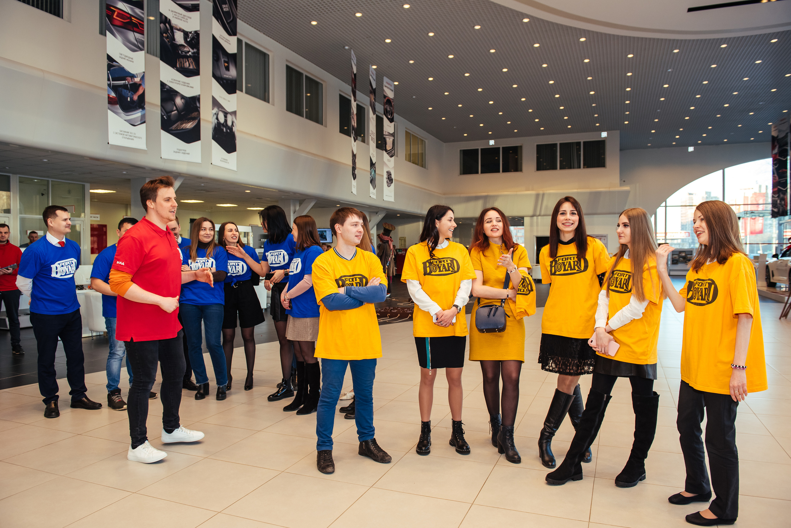 Фотосъемка репортажа с празднования 8 марта в KIA-центре, Челябинск. Свадебный и просто хороший фотограф в Челябинске