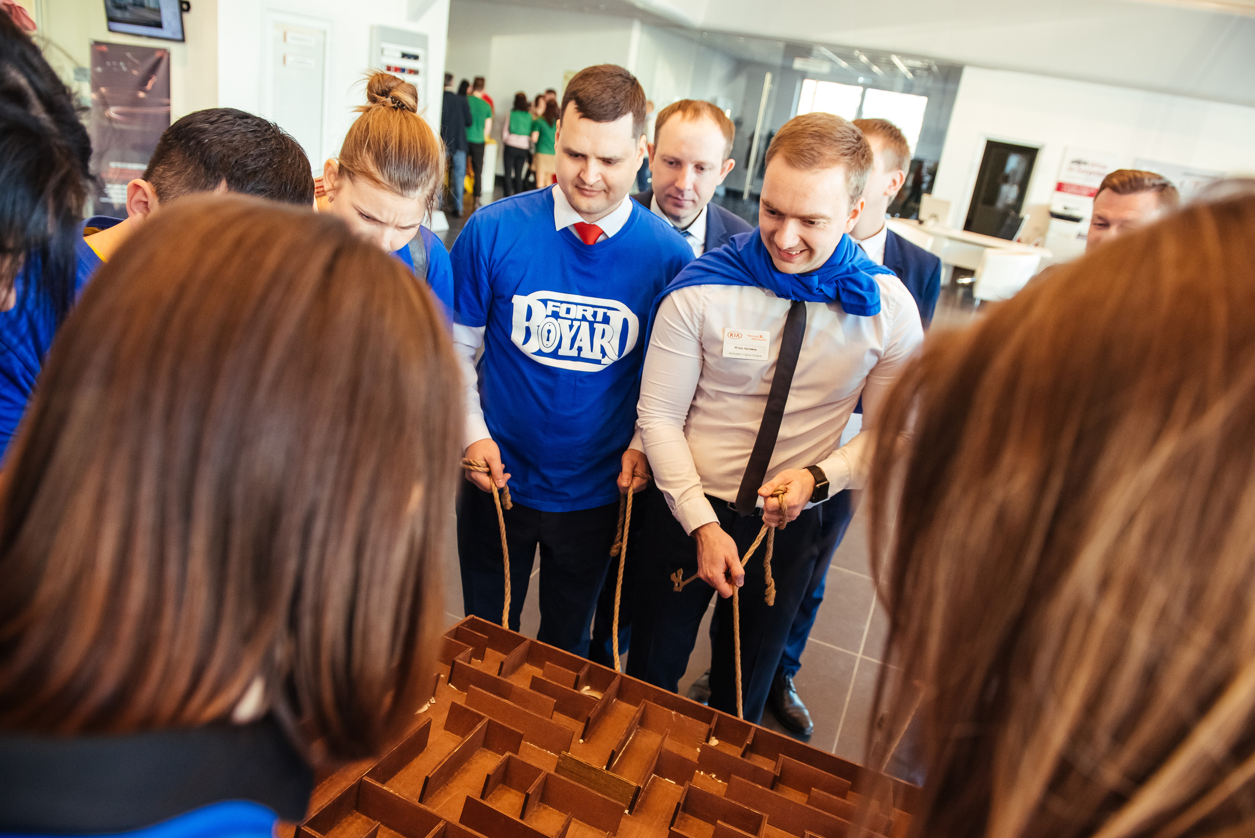Фотосъемка репортажа с празднования 8 марта в KIA-центре, Челябинск. Свадебный и просто хороший фотограф в Челябинске
