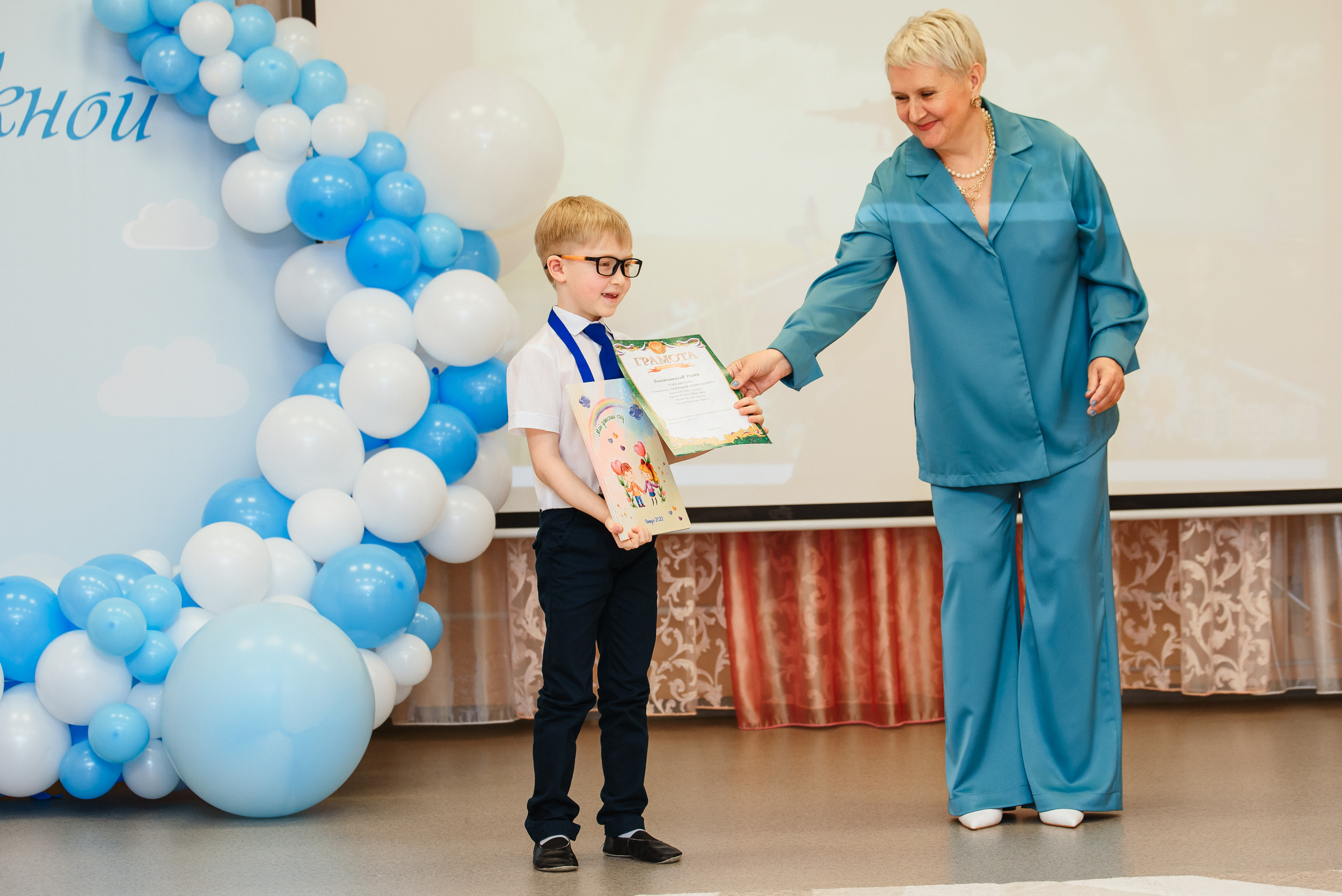 Выпускной в детсаду. Wedding and family photographer USA