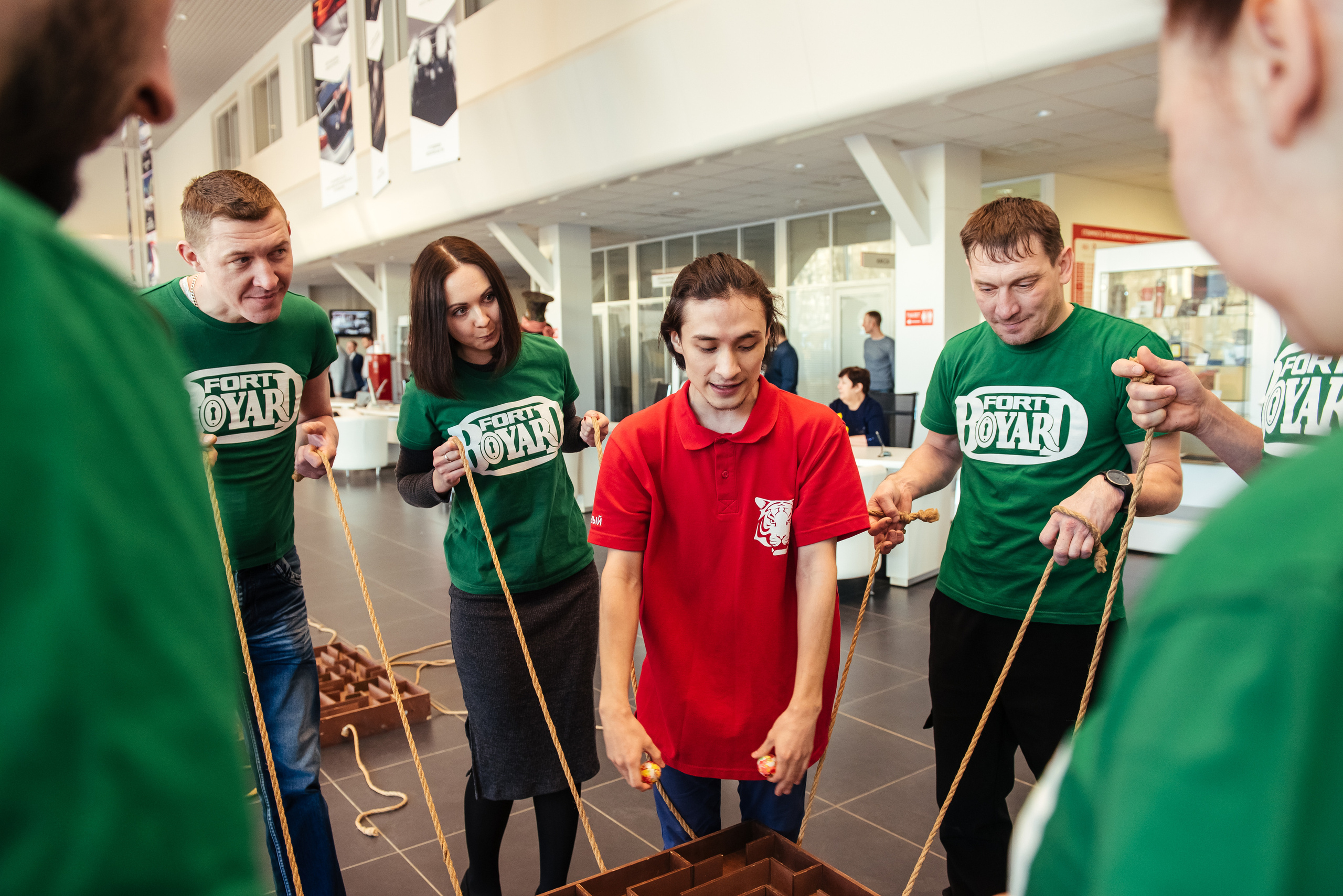 Фотосъемка репортажа с празднования 8 марта в KIA-центре, Челябинск. Свадебный и просто хороший фотограф в Челябинске